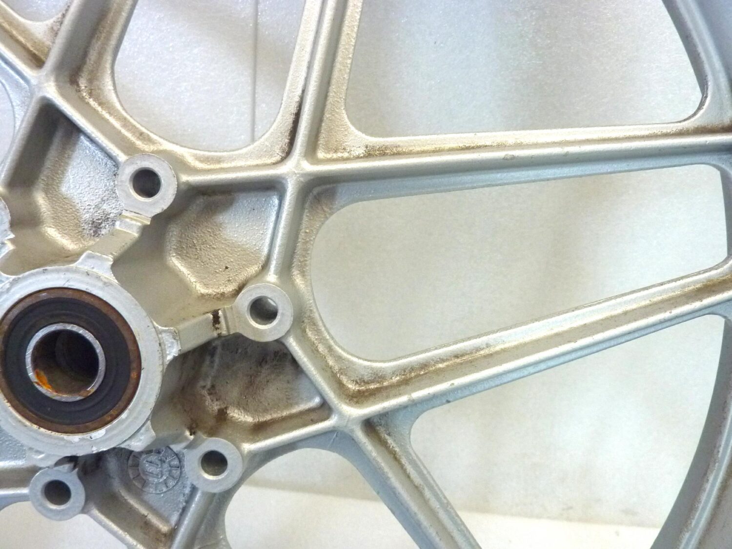 Cerchio anteriore Moto Guzzi V35 V50 2 1,85 x 18 vedi foto mozzo ruota - immagine 6