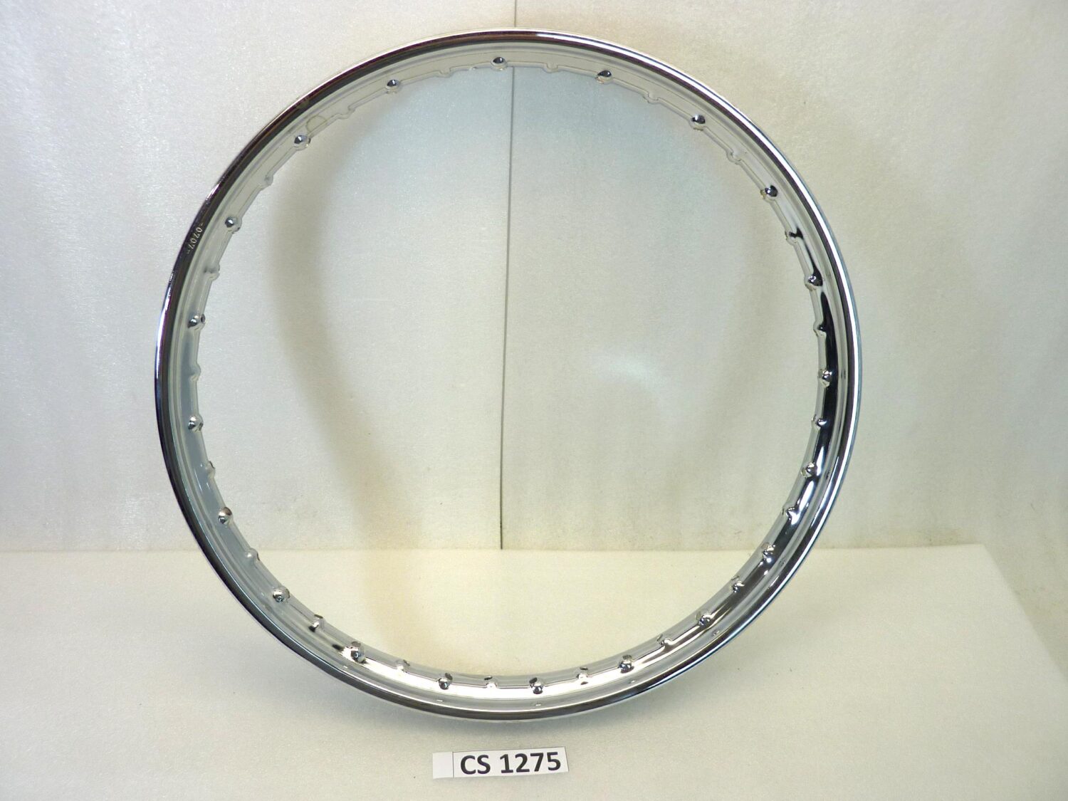Cerchio moto epoca Radaelli 0707 19 x 1,50 canale esterno 56 mm interno 38 mm 40 fori ruota Nuovo fondo di magazzino leggi descrizione