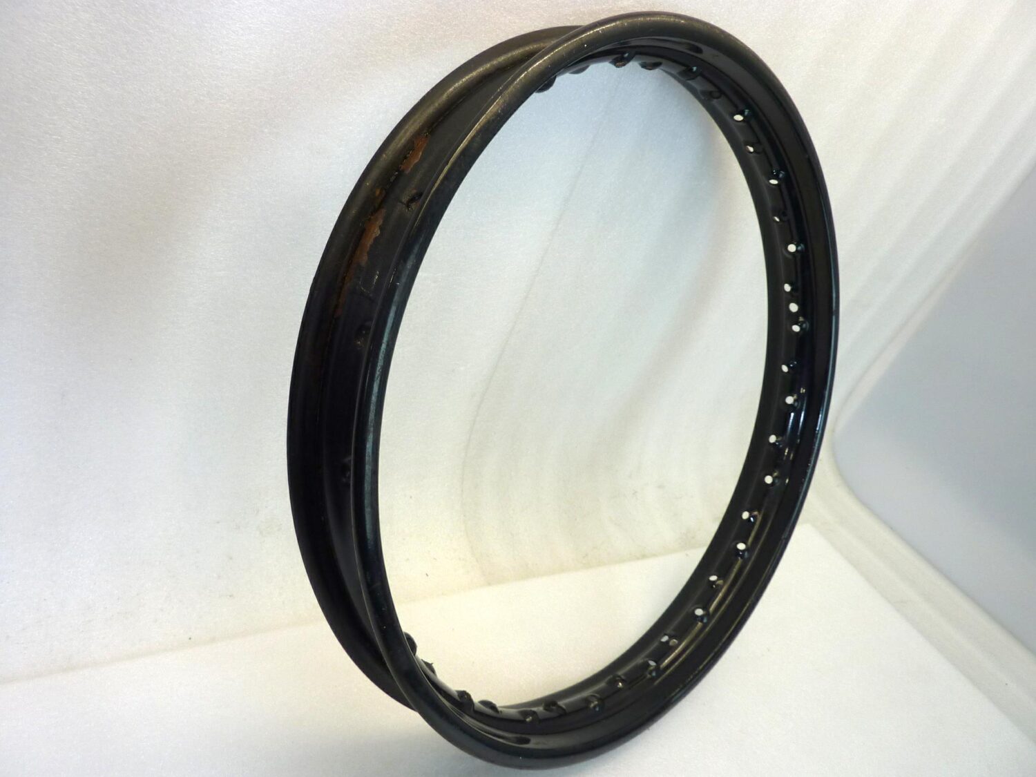 Cerchio moto epoca 19 40 fori diam esterno 510 mm canale interno 47,7 esterno 68,5 mm nero ruota - immagine 2