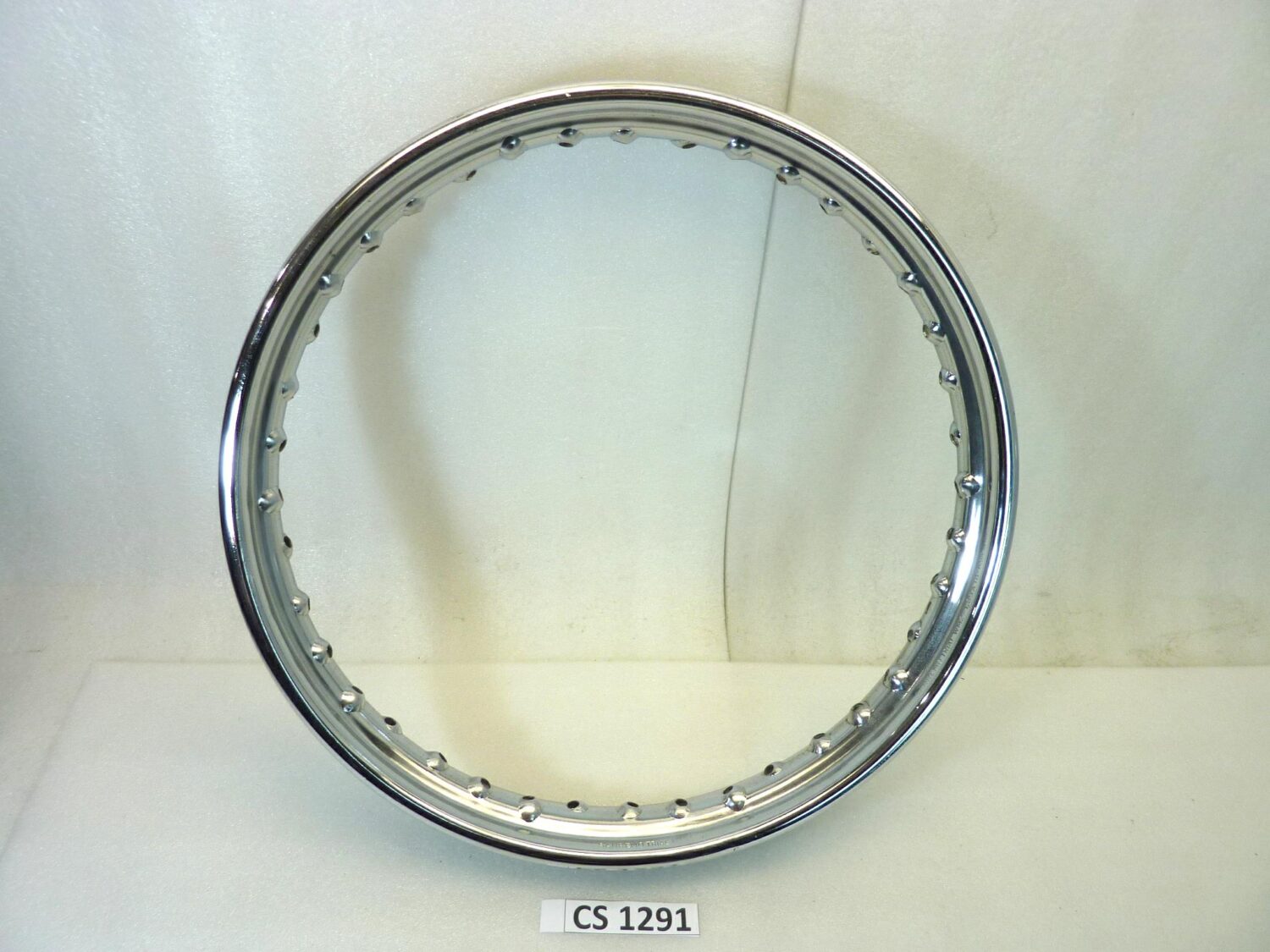 Cerchio moto epoca 18 x 1,85 Sanremo Trial WM2 40 fori canale esterno 67,7 mm interno 47,2 mm ruota Nuovo fondo di magazzino leggi descrizione