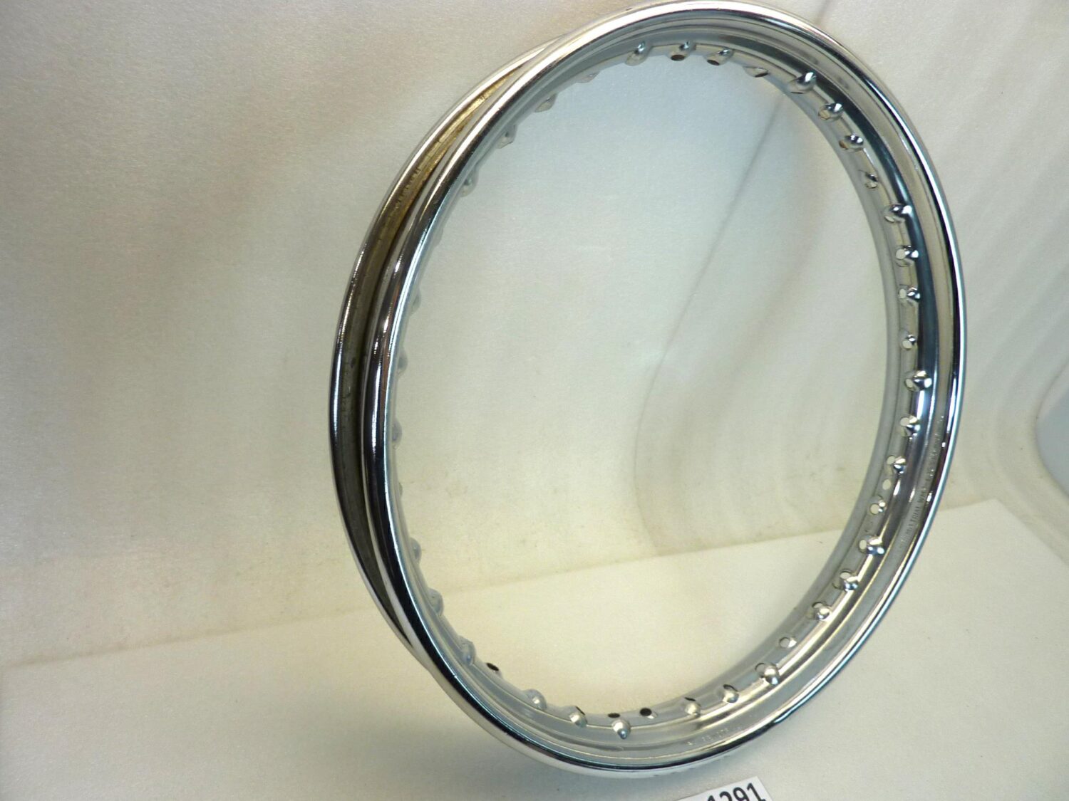 Cerchio moto epoca 18 x 1,85 Sanremo Trial WM2 40 fori canale esterno 67,7 mm interno 47,2 mm ruota Nuovo fondo di magazzino leggi descrizione - immagine 2