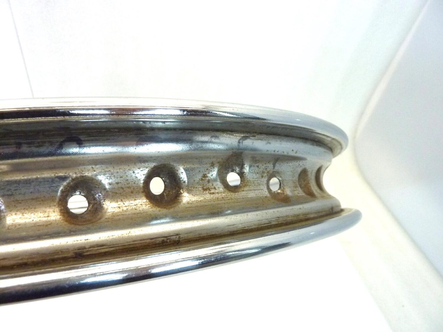 Cerchio moto epoca 18 x 1,85 Sanremo Trial WM2 40 fori canale esterno 67,7 mm interno 47,2 mm ruota Nuovo fondo di magazzino leggi descrizione - immagine 6