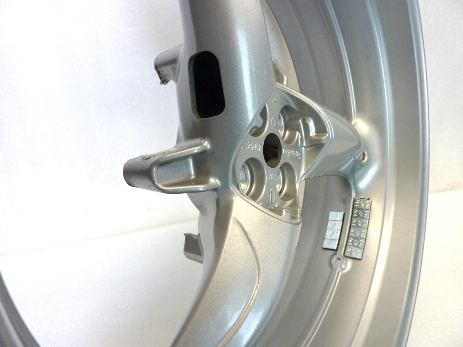 Cerchio posteriore Guzzi Sport 8V 1200 2008 - 2013 Sport 1200 2006 - 2007 Breva V IE 2005 - 2007 17 x 5,5 cod GU05630530/7 ruota - immagine 14