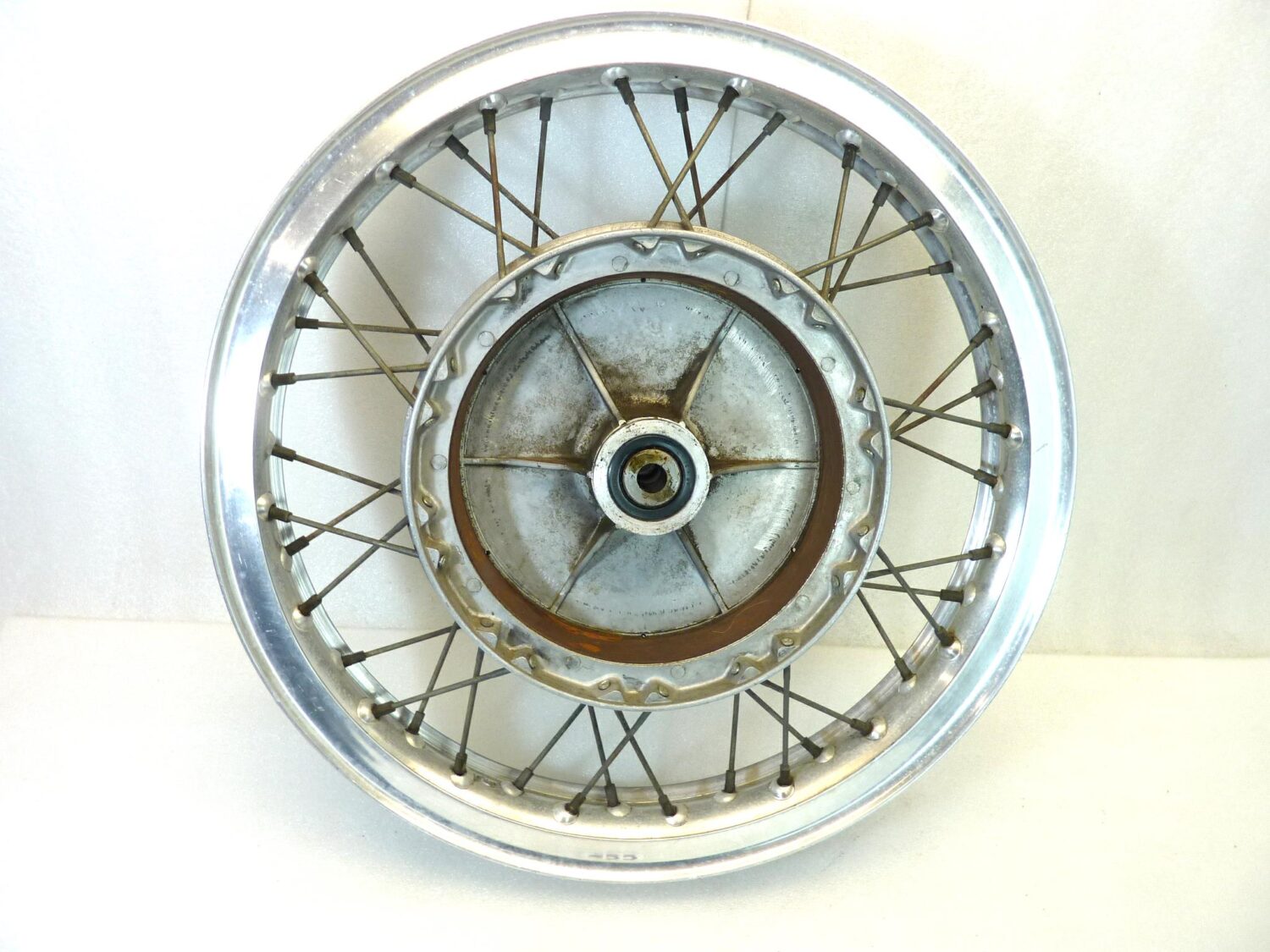 Cerchio anteriore Guzzi V7 850 GT ruota Borrani 18 x 3 RECORD bordo H alluminio canale esterno 74,2 mm interno 54,7 mm - immagine 11