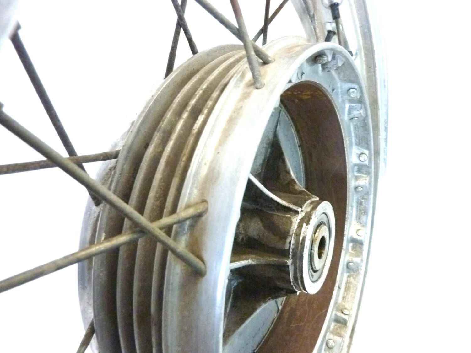 Cerchio anteriore Guzzi V7 850 GT ruota Borrani 18 x 3 RECORD bordo H alluminio canale esterno 74,2 mm interno 54,7 mm - immagine 13