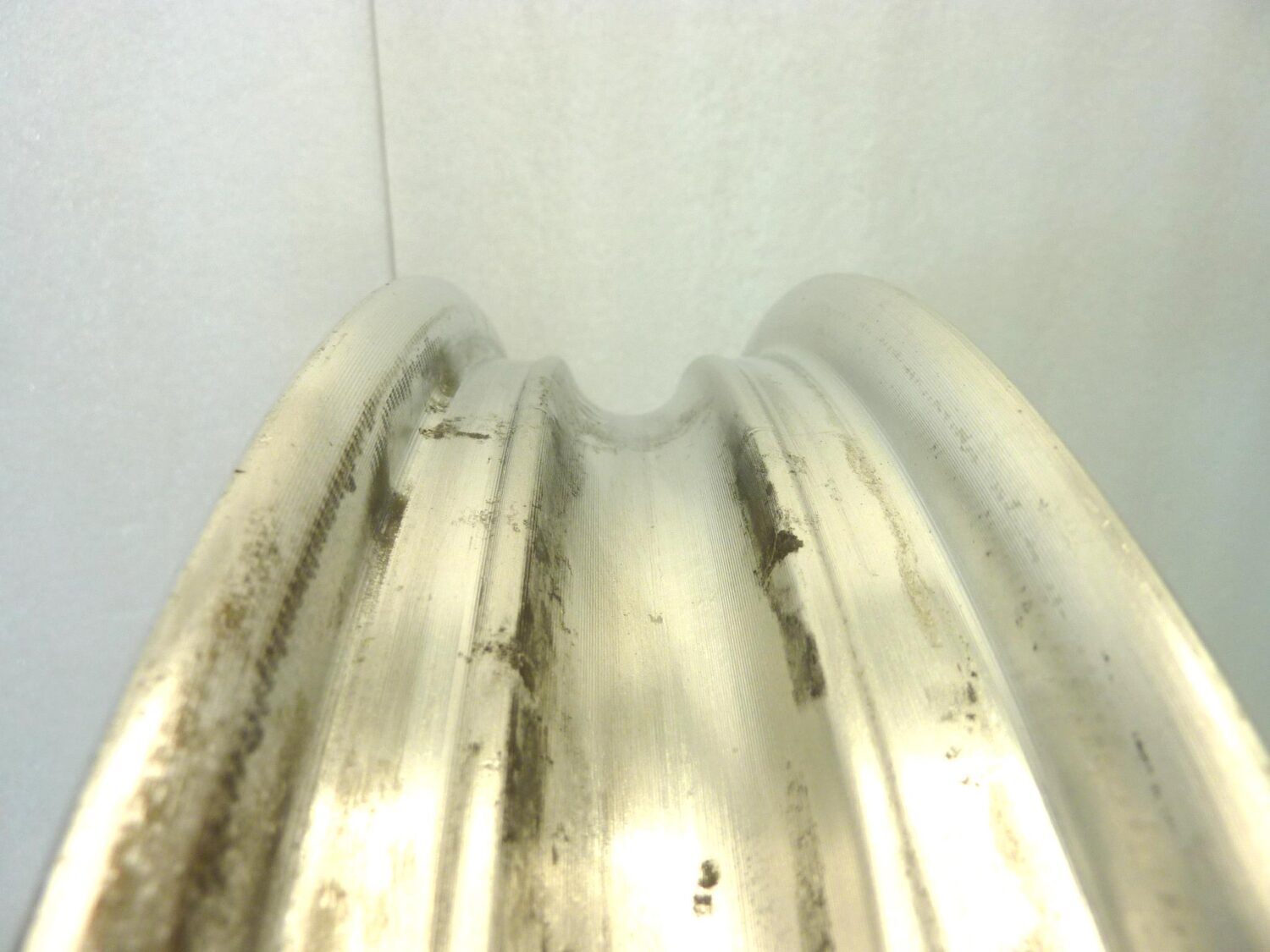 Cerchio anteriore Moto Guzzi Imola Lario 16 x 2,15 ruota - immagine 9