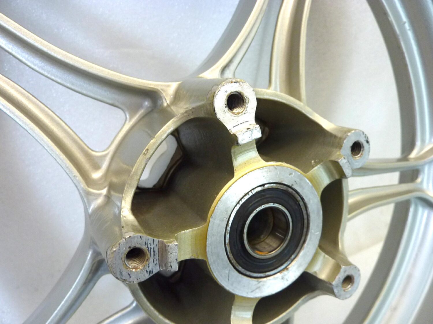 Cerchio anteriore Moto Guzzi Imola Lario 16 x 2,15 ruota - immagine 11