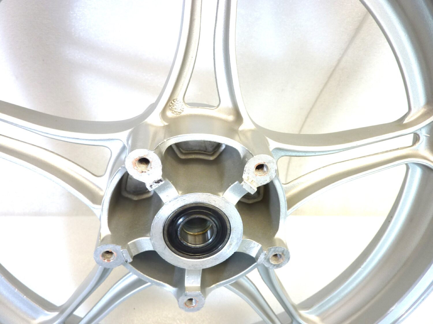 Cerchio anteriore Moto Guzzi Imola Lario 16 x 2,15 ruota - immagine 3