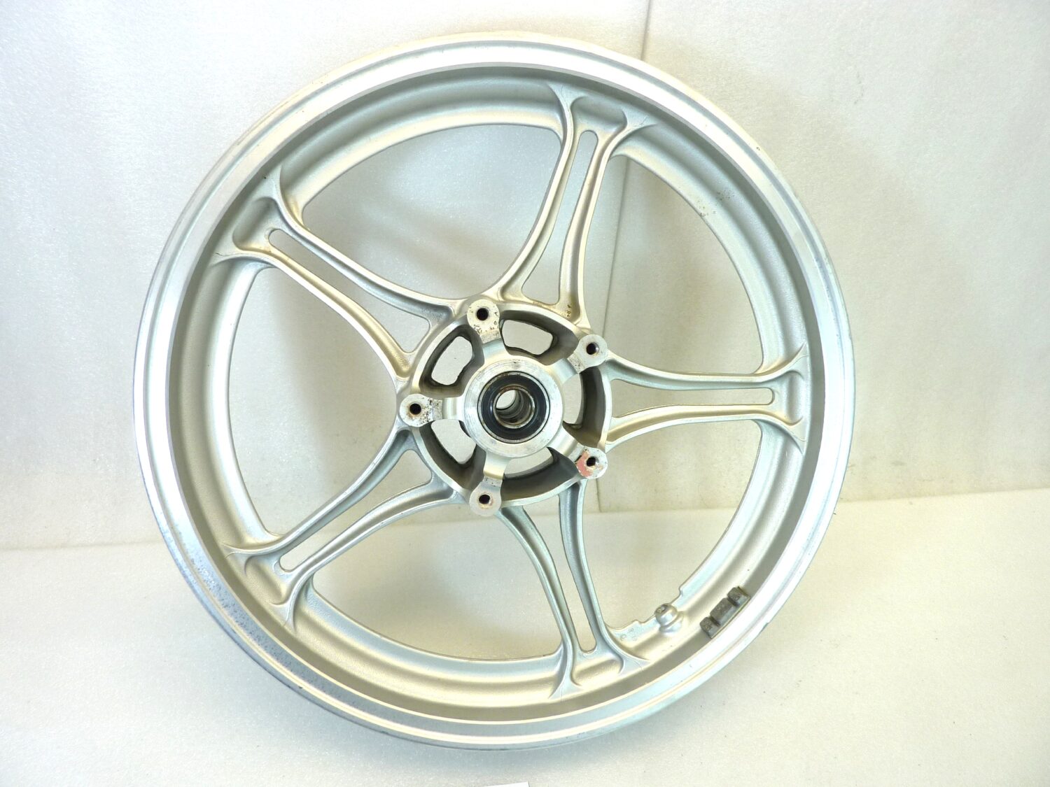 Cerchio anteriore Moto Guzzi Imola Lario 16 x 2,15 ruota - immagine 10