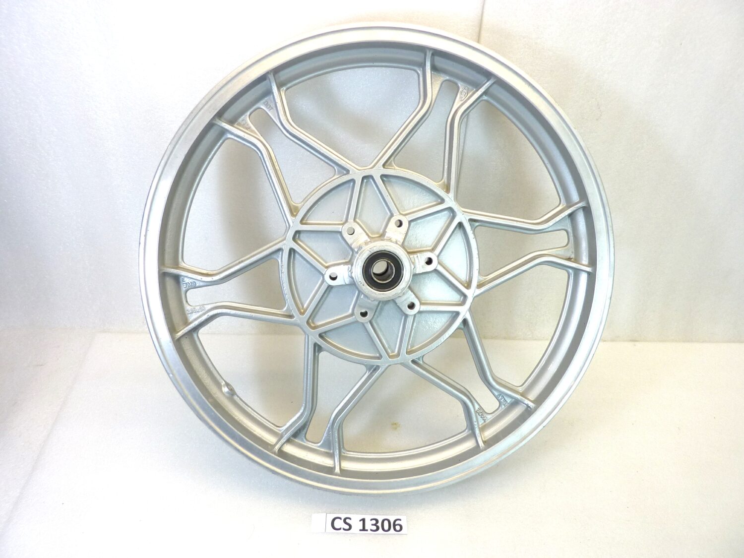 Cerchio anteriore Guzzi Le Mans 3 850 cod GU14610350 2,15 x 18 ruota