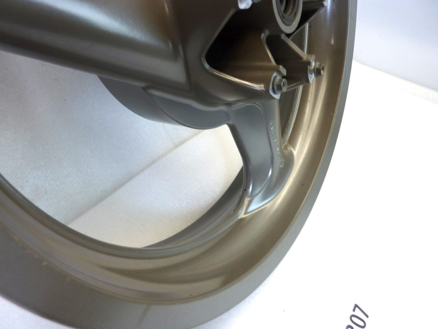 Cerchio posteriore Moto Guzzi Breva 750 IE 2003 - 2011 17 x 3,5 ruota - immagine 6