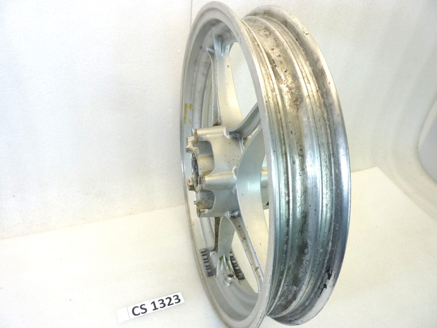 Cerchio anteriore Guzzi Imola Lario 16 x 2,15 ruota - immagine 9