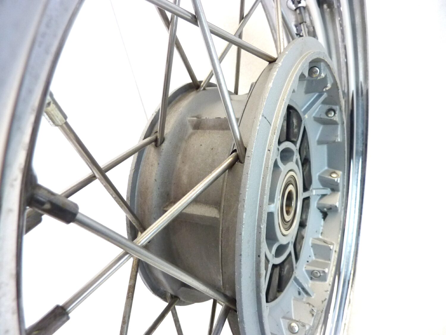Cerchio posteriore Guzzi 750 Classic 2012 - 2013 16 x 3,00 cod 32630760 ruota - immagine 15