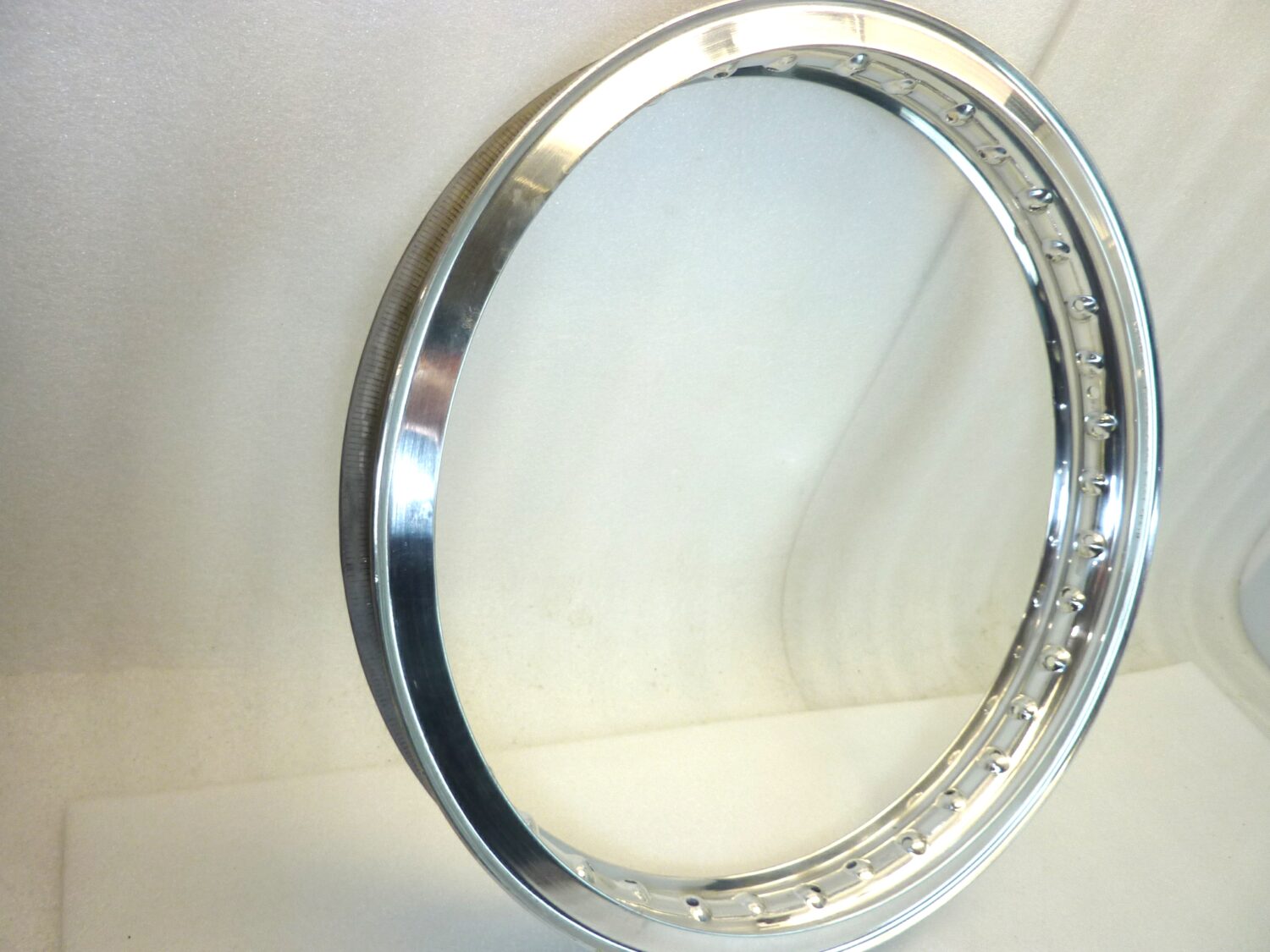 Cerchio moto epoca Akront 19 x 1,85 36 fori S 192 397 bordo H canale esterno 65,7 mm interno 48,7 mm alluminio ruota Nuovo fondo di magazzino leggi descrizione - immagine 2