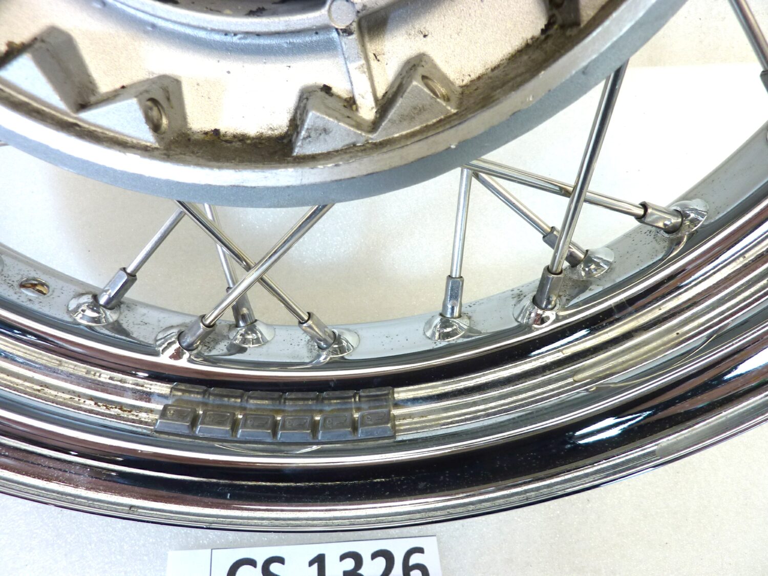 Cerchio posteriore Guzzi 750 Classic 2012 - 2013 16 x 3,00 cod 32630760 ruota - immagine 11