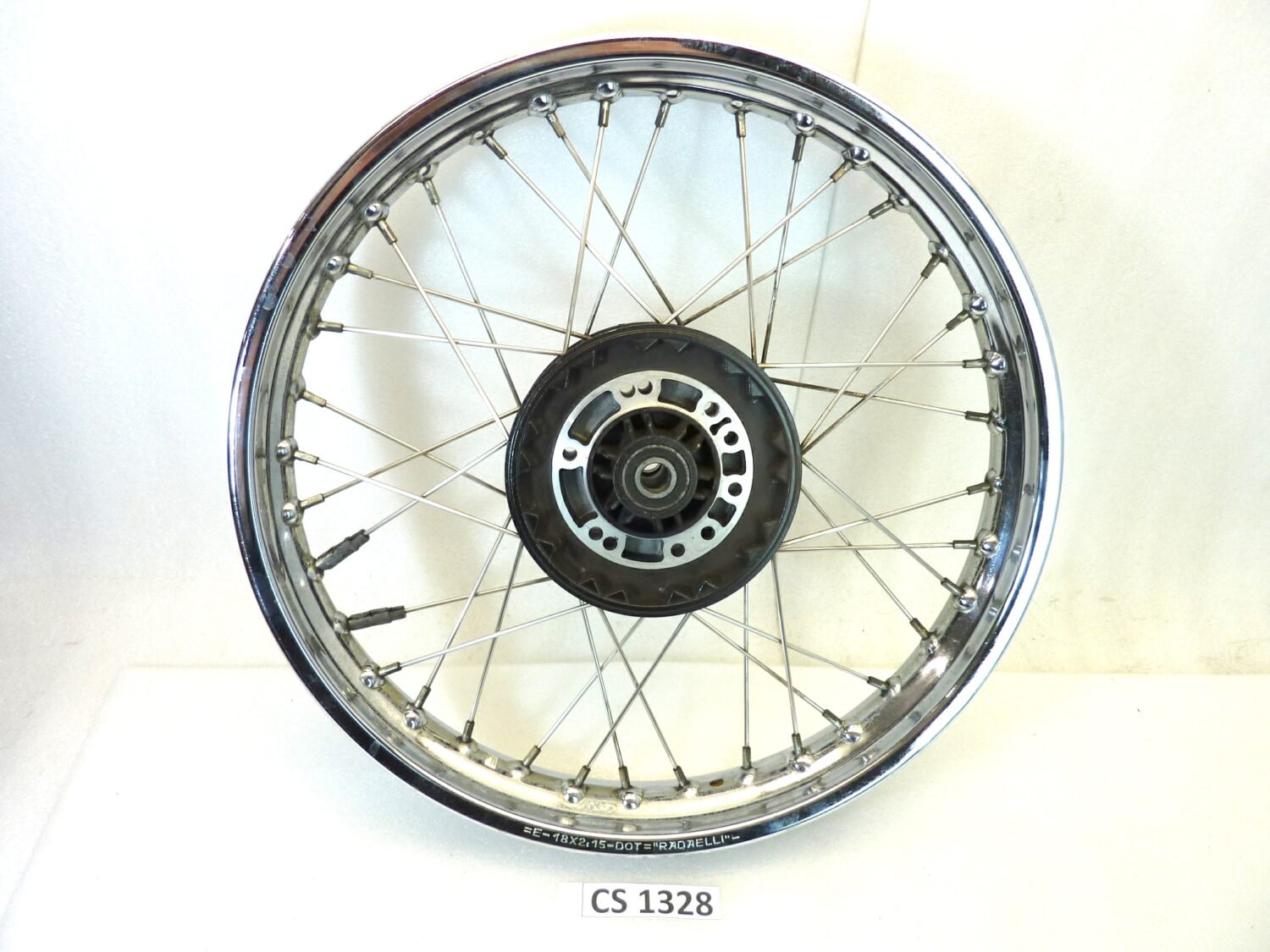 Cerchio anteriore Guzzi Nevada 350 prima serie Radaelli 18 x 2,15 ruota