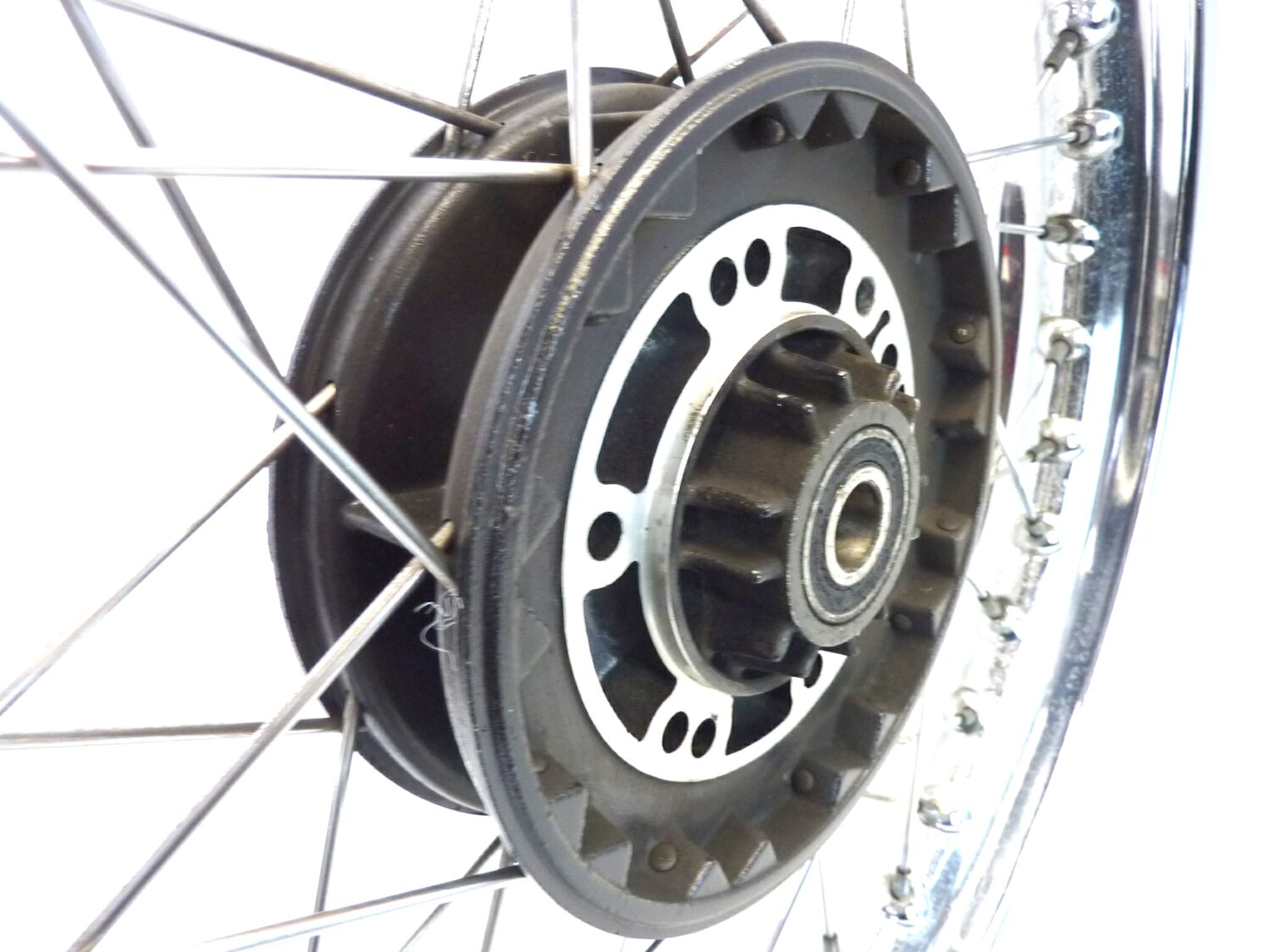 Cerchio anteriore Guzzi Nevada 350 prima serie Radaelli 18 x 2,15 ruota - immagine 6