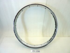 Cerchio moto epoca 17 x 1,60 32 fori tipo Radaelli diam esterno 455 mm canale esterno 55,5 mm interno 38,2 mm ruota Nuovo fondo di magazzino leggi descrizione