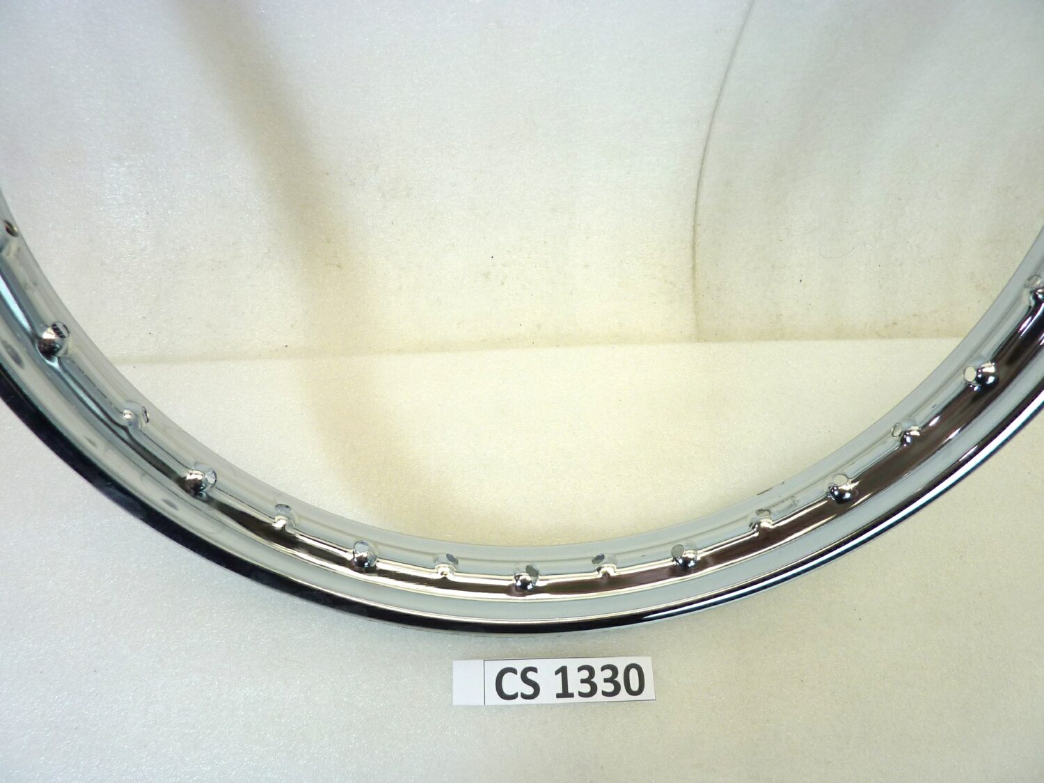 Cerchio moto epoca 17 x 1,60 32 fori tipo Radaelli diam esterno 455 mm canale esterno 55,5 mm interno 38,2 mm ruota Nuovo fondo di magazzino leggi descrizione - immagine 3