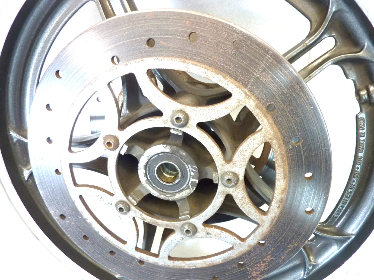 Cerchio anteriore Guzzi Imola Lario 16 x 2,15 ruota con dischi spessore 5,2 mm - immagine 4