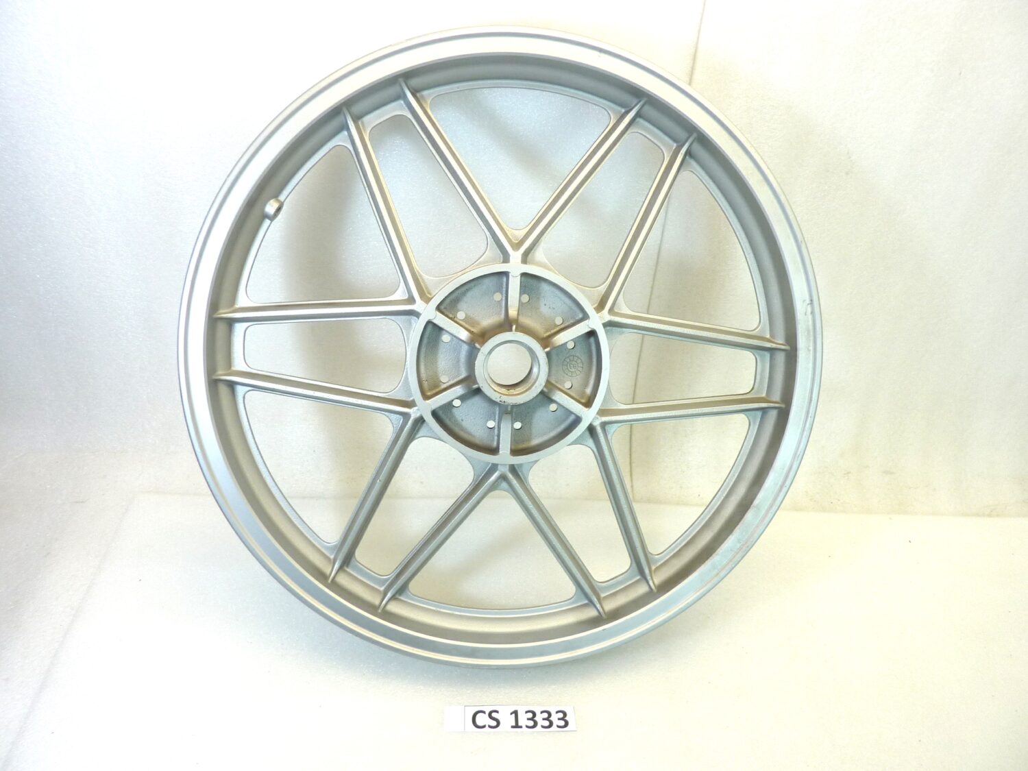 Cerchio posteriore Guzzi V35 V50 18 x 2,15 ruota Nuovo fondo di magazzino leggi descrizione