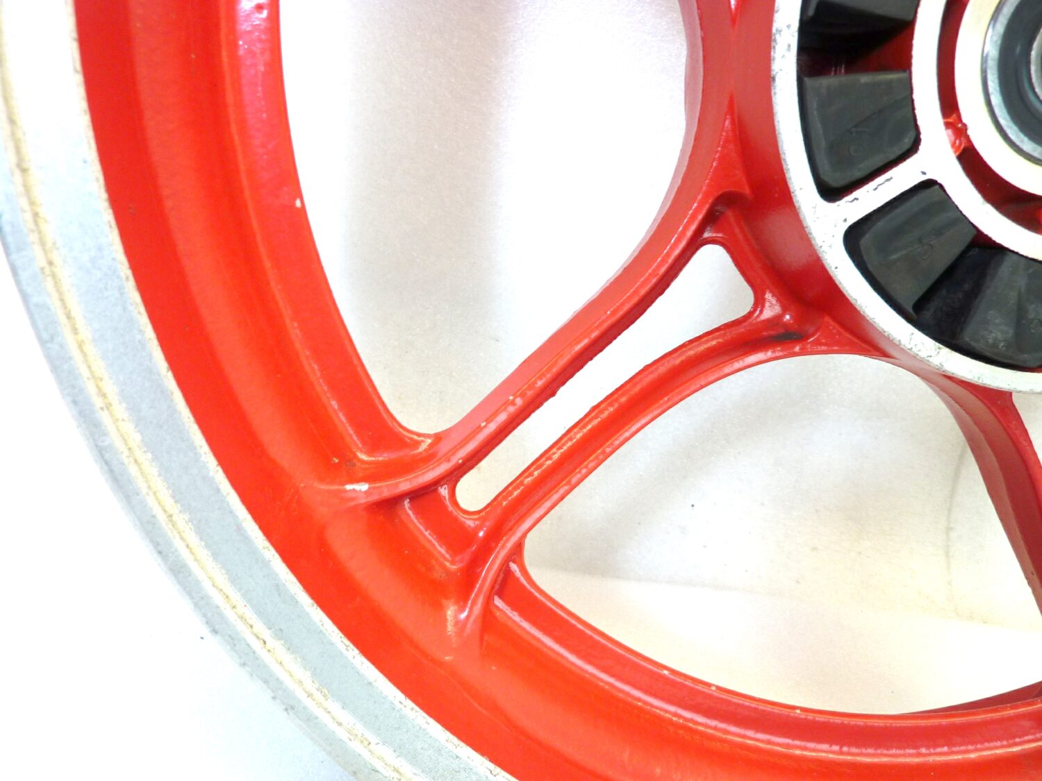 Cerchio posteriore Moto Guzzi Imola 2 Lario 16 ruota - immagine 11