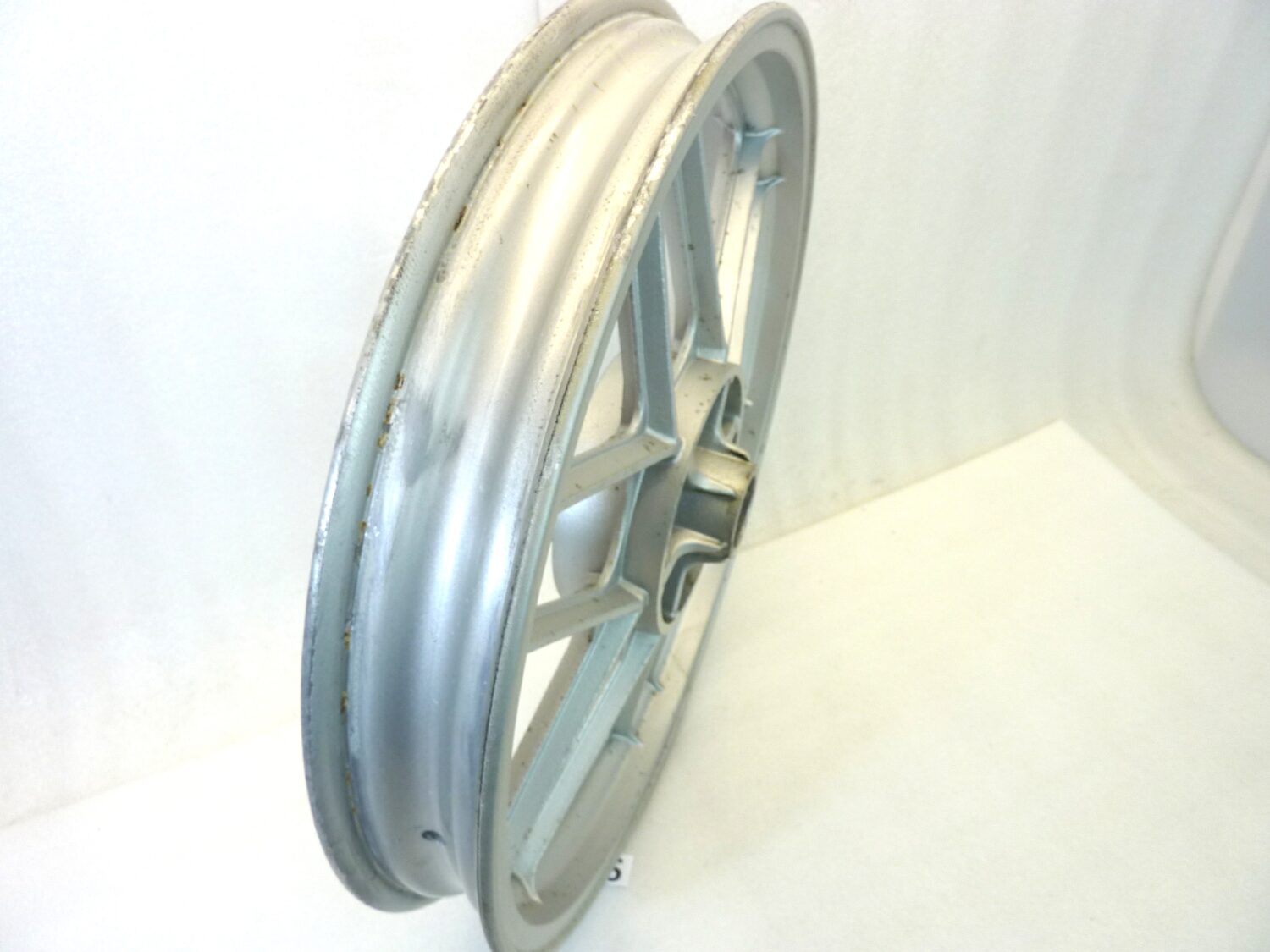 Cerchio posteriore Moto Guzzi V35 V50 18 x 2,15 ruota - immagine 5