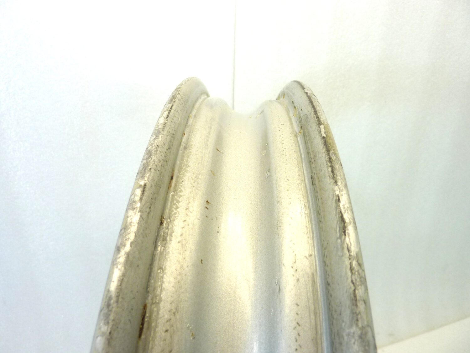 Cerchio posteriore Moto Guzzi V35 V50 18 x 2,15 ruota - immagine 6