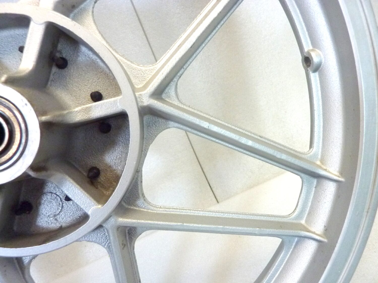 Cerchio posteriore Moto Guzzi V35 V50 18 x 2,15 ruota - immagine 5