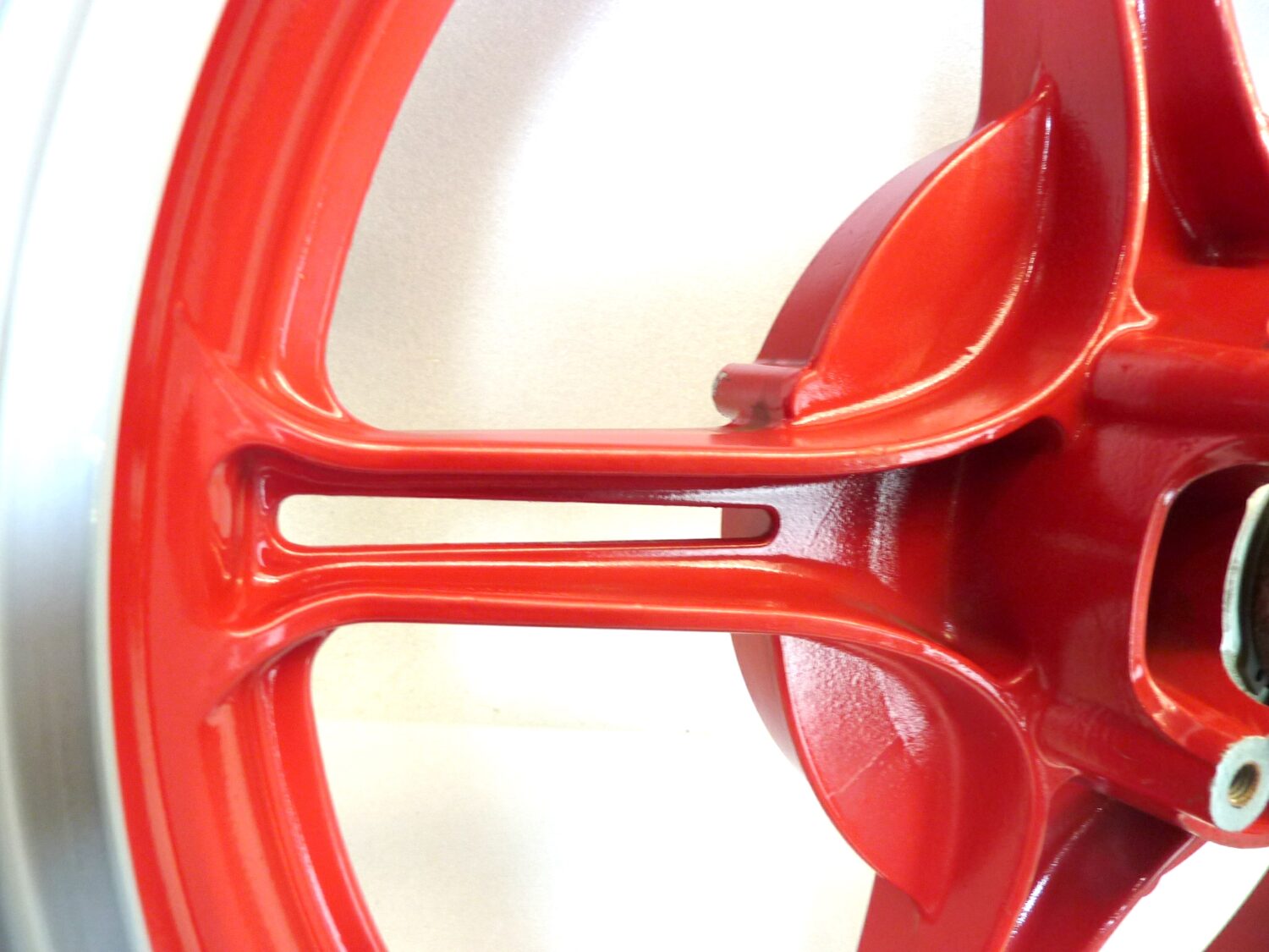 Cerchio posteriore Moto Guzzi Le Mans 4 5 1000 18 x 3 ruota - immagine 6