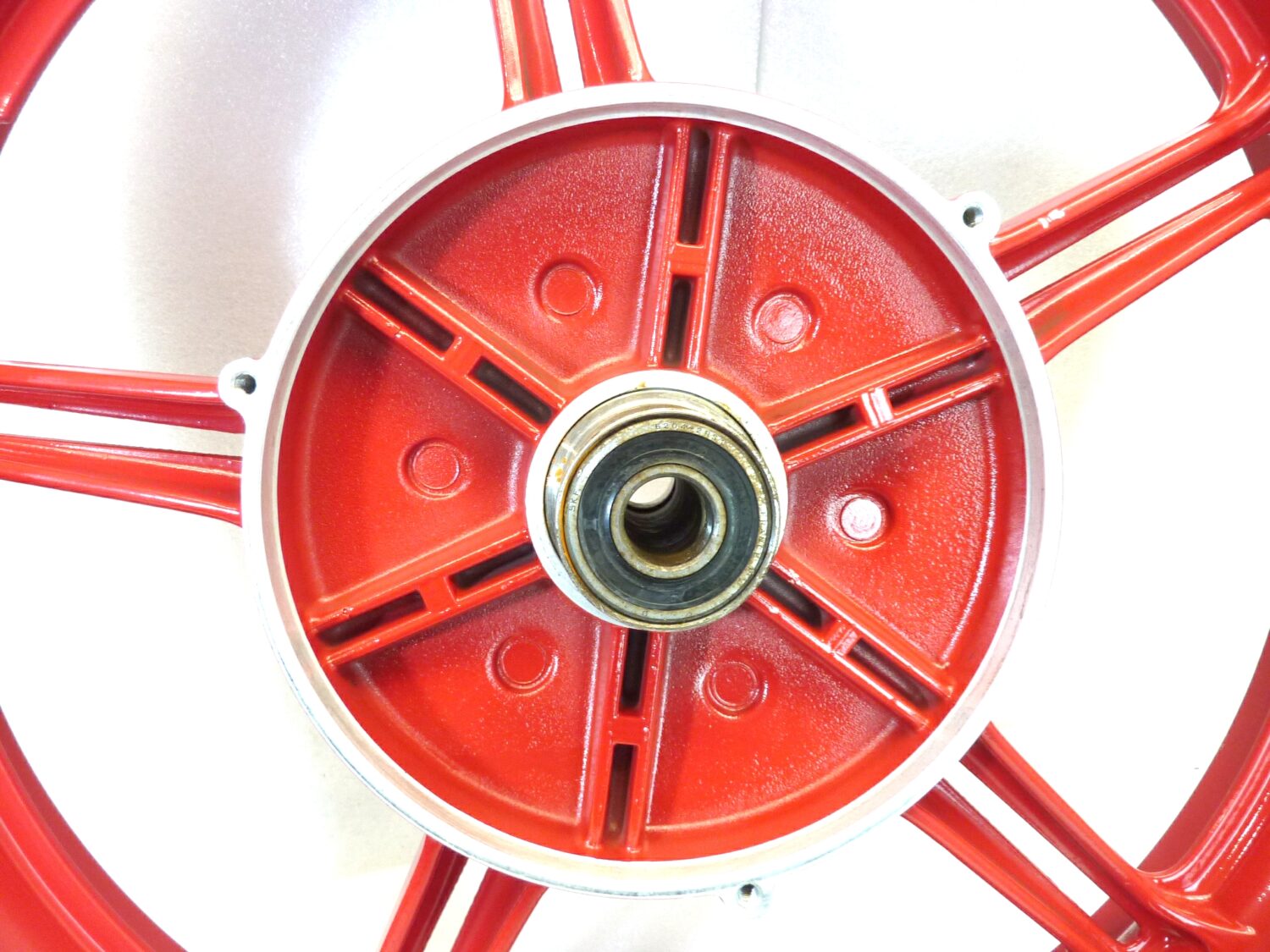 Cerchio posteriore Moto Guzzi Le Mans 4 5 1000 18 x 3 ruota - immagine 13
