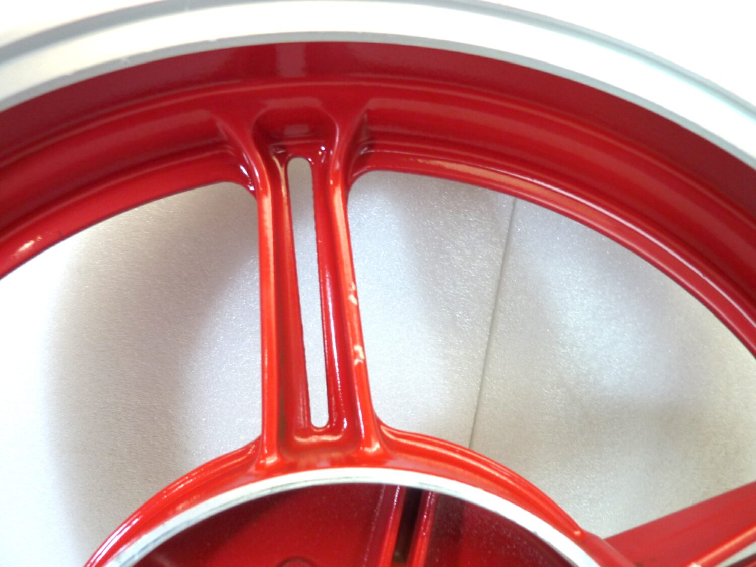 Cerchio posteriore Moto Guzzi Le Mans 4 5 1000 18 x 3 ruota - immagine 15