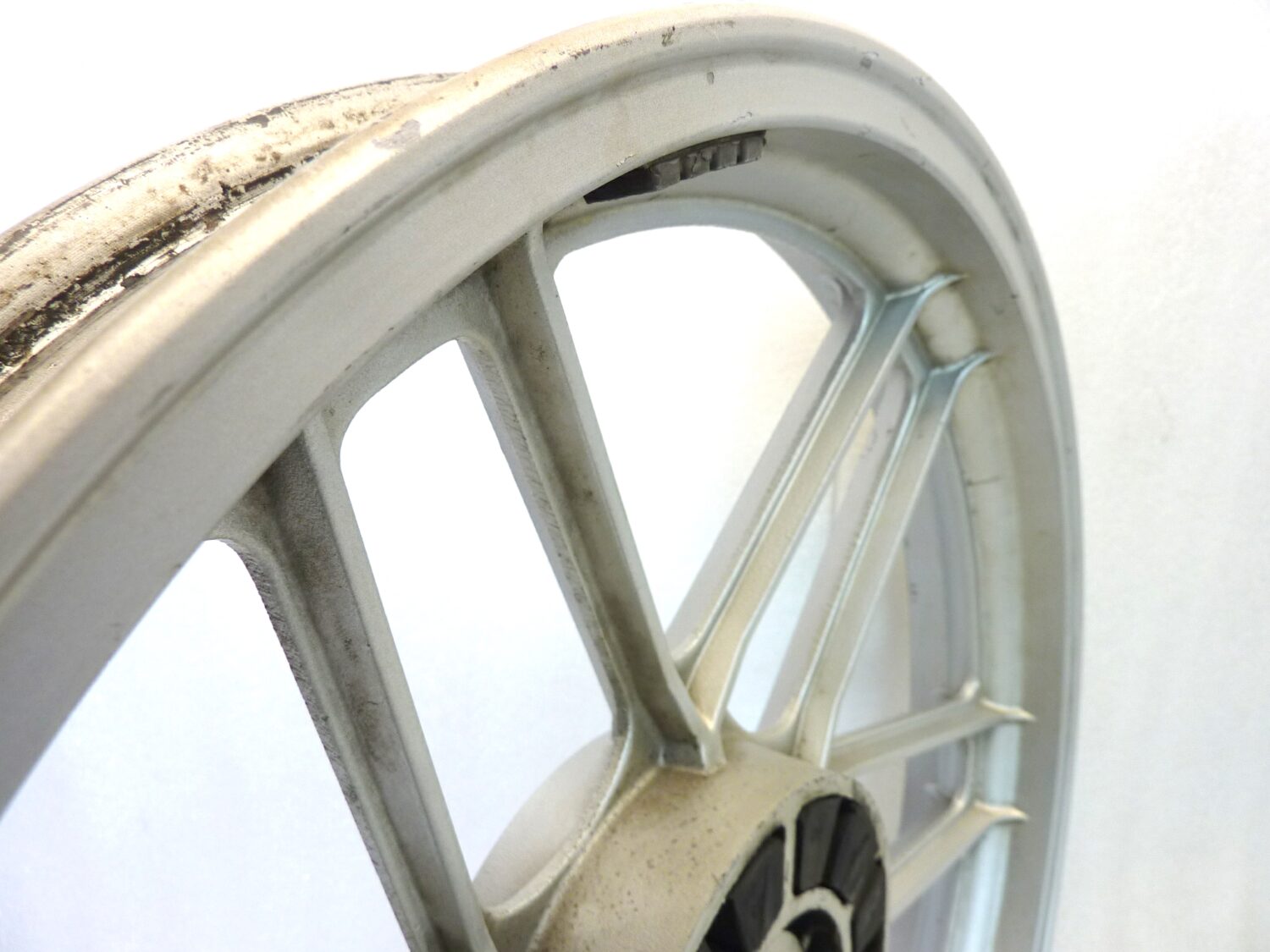 Cerchio posteriore Moto Guzzi V35 V50 18 x 2,15 ruota - immagine 13