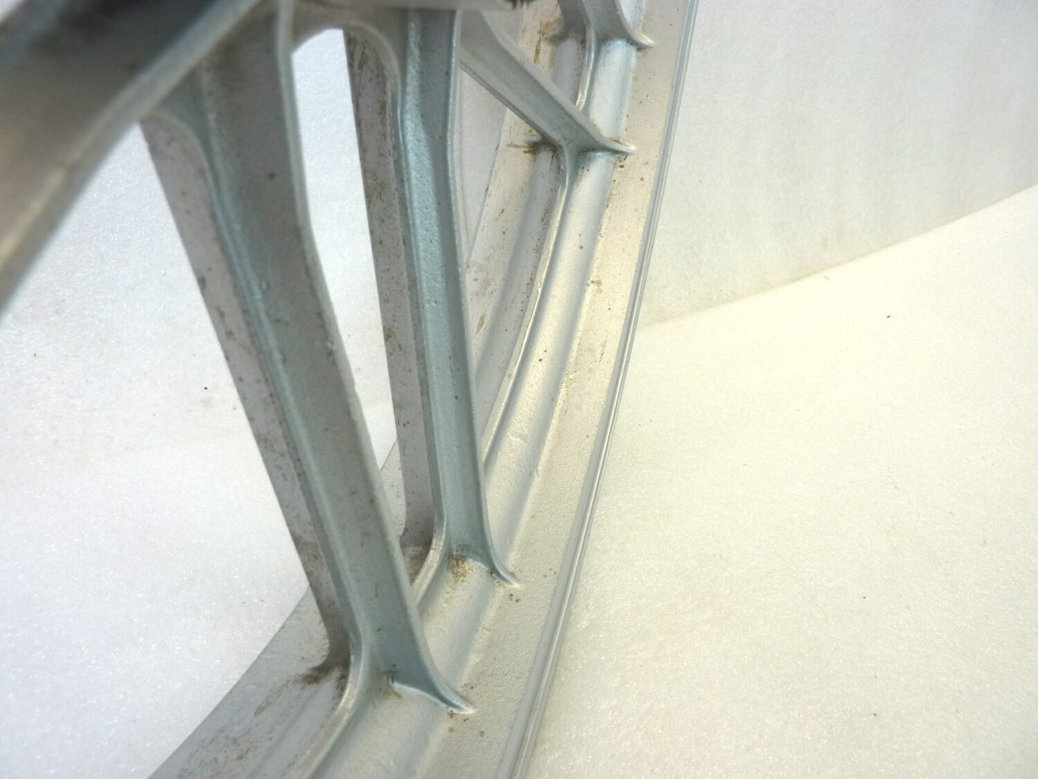 Cerchio posteriore Guzzi V35 V50 18 x 2,15 ruota - immagine 11