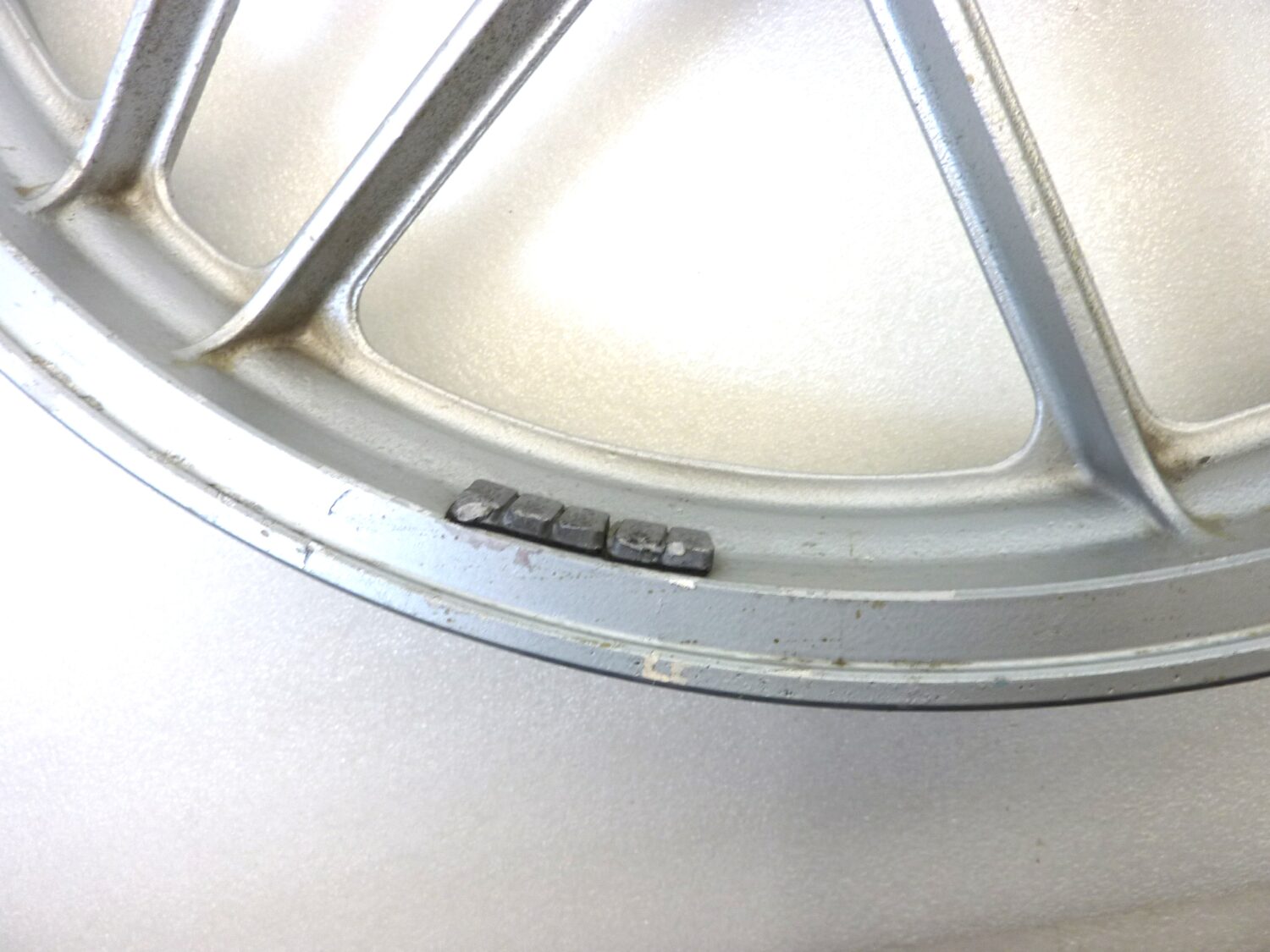 Cerchio posteriore Guzzi V35 V50 18 x 2,15 ruota - immagine 14