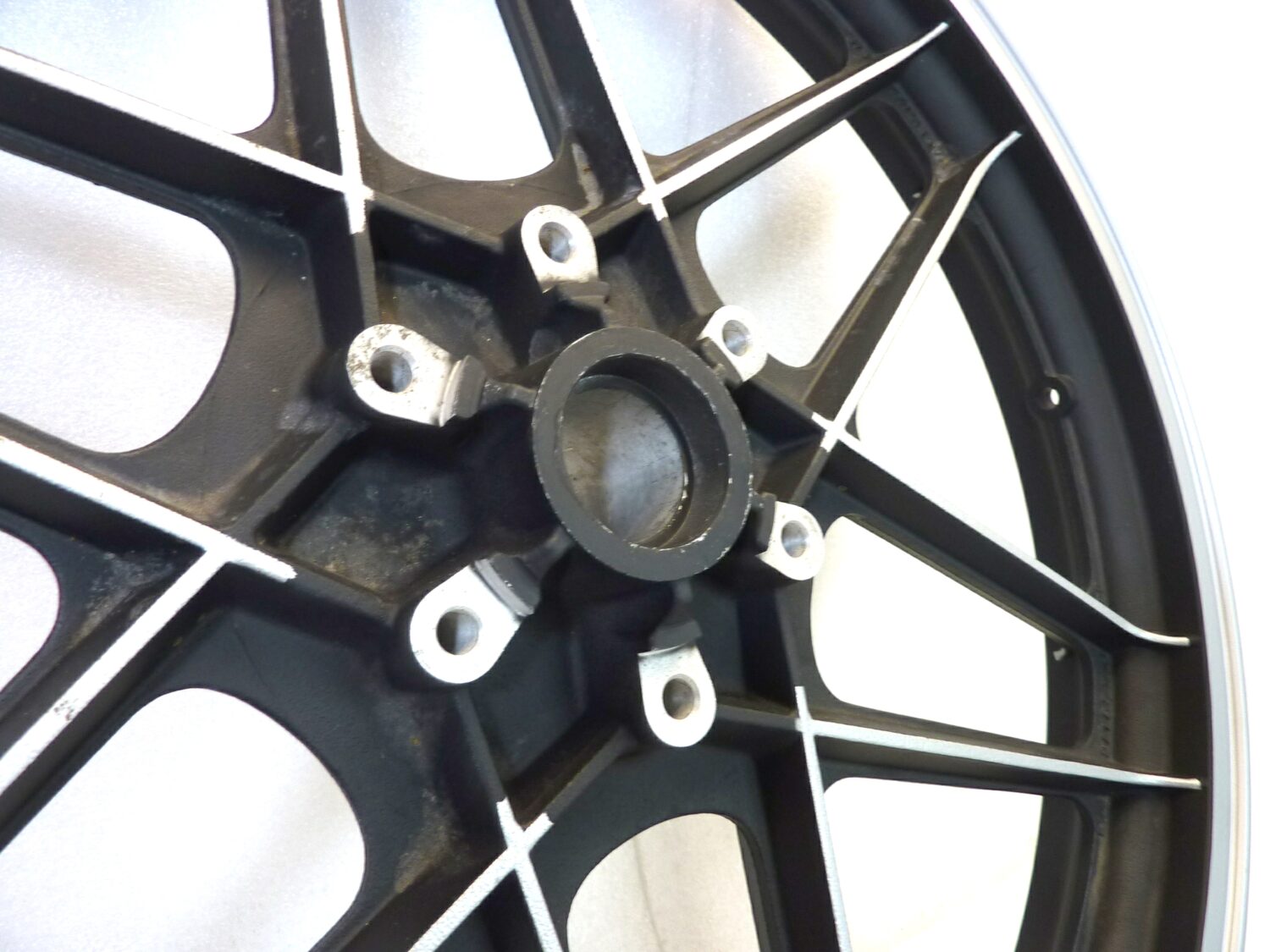 Cerchio anteriore Guzzi V35 V50 2 1,85 x 18 ruota Nuovo fondo di magazzino leggi descrizione - immagine 10