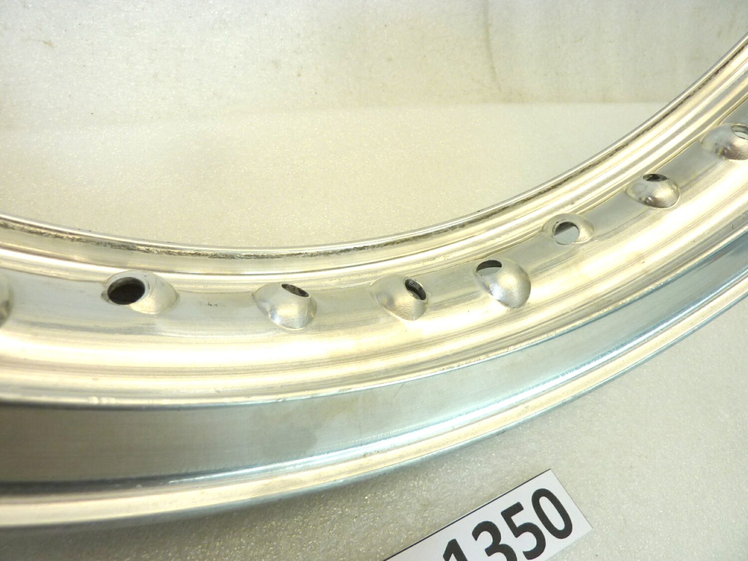 Cerchio anteriore Guzzi Borrani V7 850 GT 750 WM 3/2,15 x 18 40 RECORD 11 RM 01 4844 LP - immagine 5