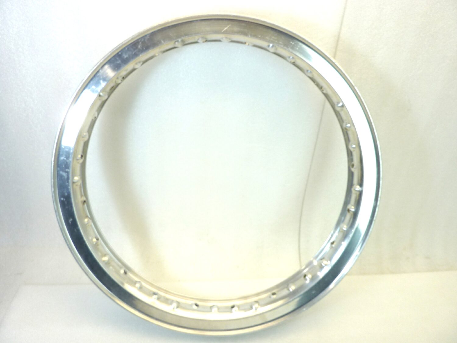 Cerchio anteriore Guzzi Borrani V7 850 GT 750 WM 3/2,15 x 18 40 RECORD 11 RM 01 4844 LP - immagine 8