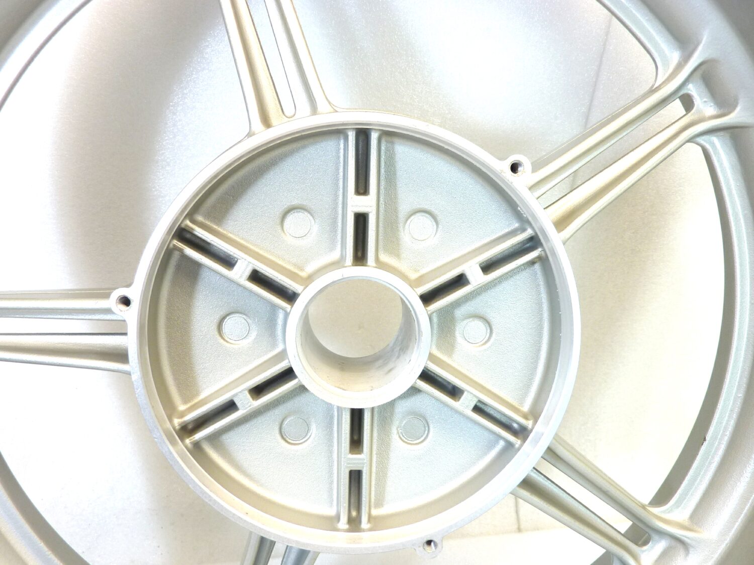 Cerchio posteriore Guzzi 850 T5 18 x 3,00 ruota Nuovo fondo di magazzino leggi descrizione - immagine 8