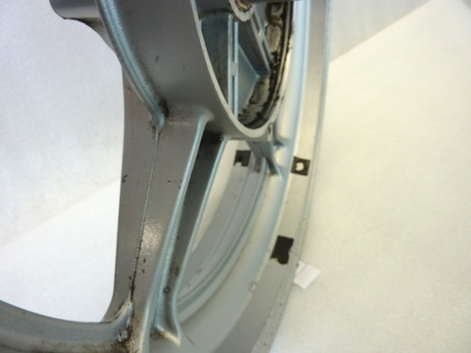 Cerchio posteriore Guzzi 850 T5 18 x 3,00 ruota - immagine 11