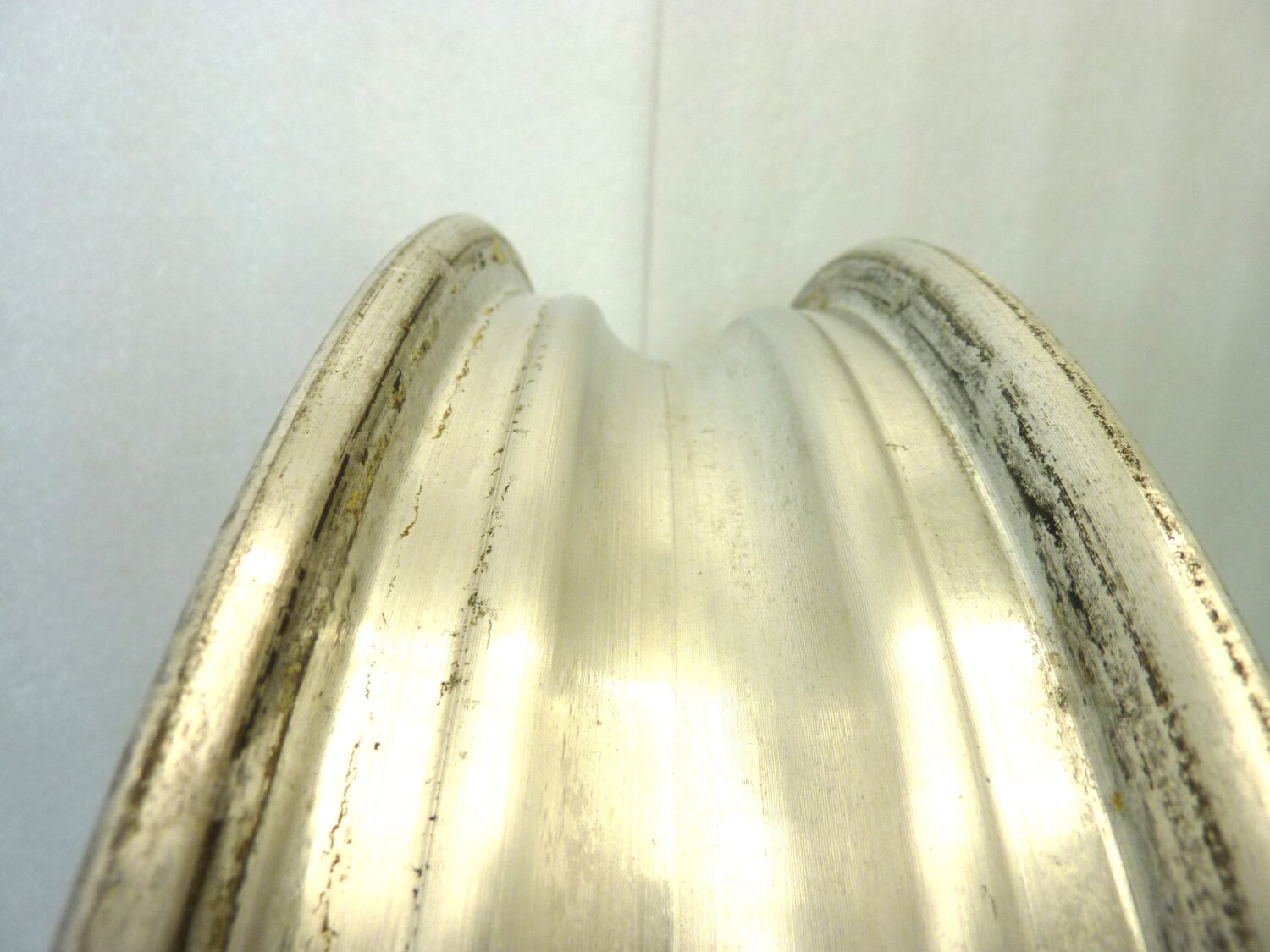 Cerchio anteriore Guzzi 850 T5 18 x 2,50 con dischi spessore 5,7 mm ruota - immagine 7