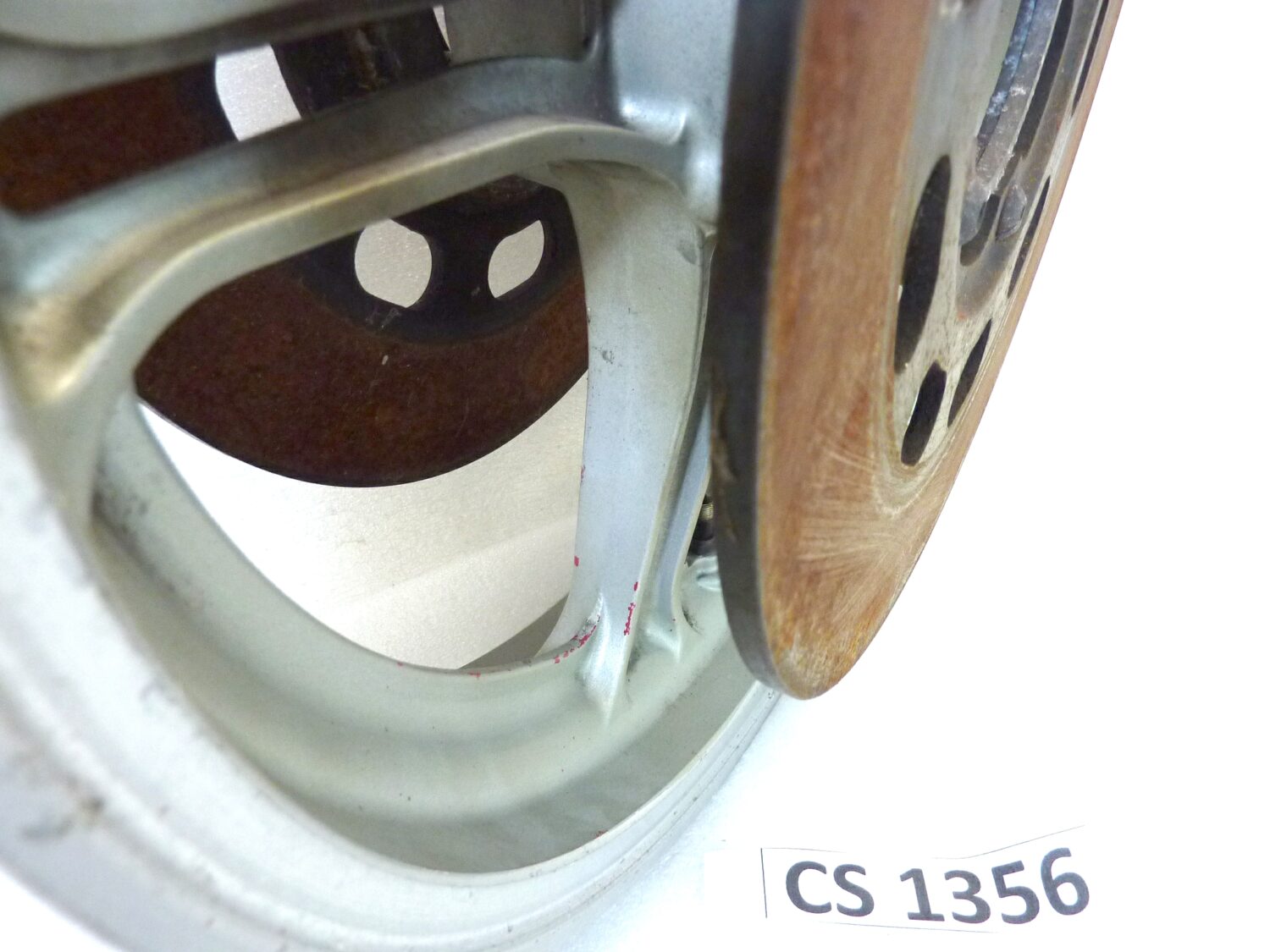 Cerchio anteriore Guzzi 850 T5 18 x 2,50 con dischi spessore 5,7 mm ruota - immagine 12
