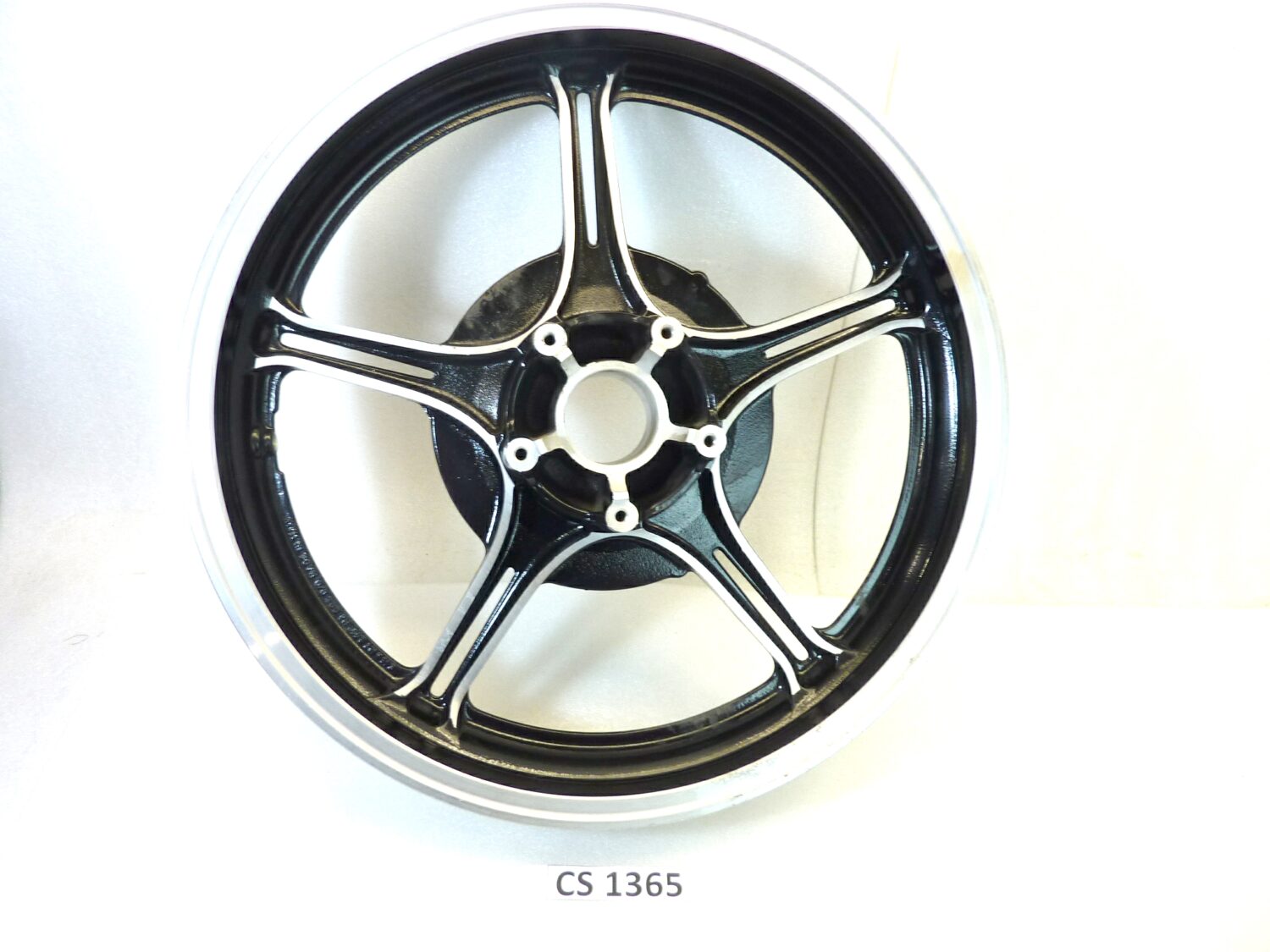 Cerchio posteriore Guzzi California 3 18 x MT 3,00 H2 cod 29630650 ruota Nuovo fondo di magazzino leggi descrizione