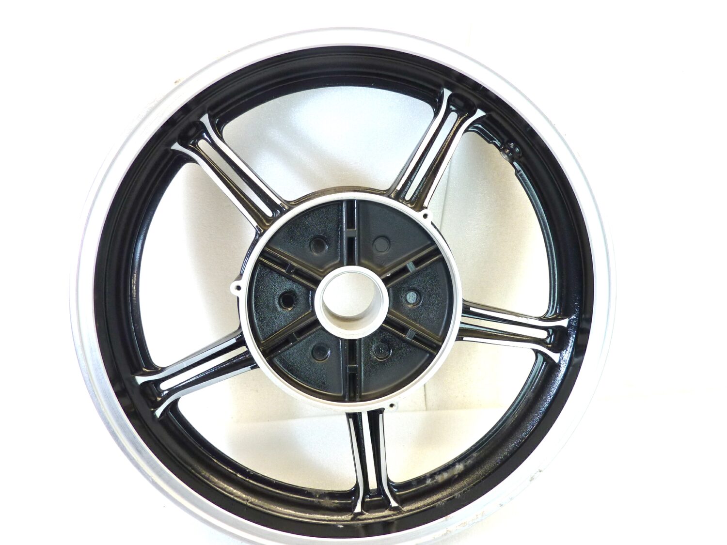 Cerchio posteriore Guzzi California 3 18 x MT 3,00 H2 cod 29630650 ruota Nuovo fondo di magazzino leggi descrizione - immagine 9