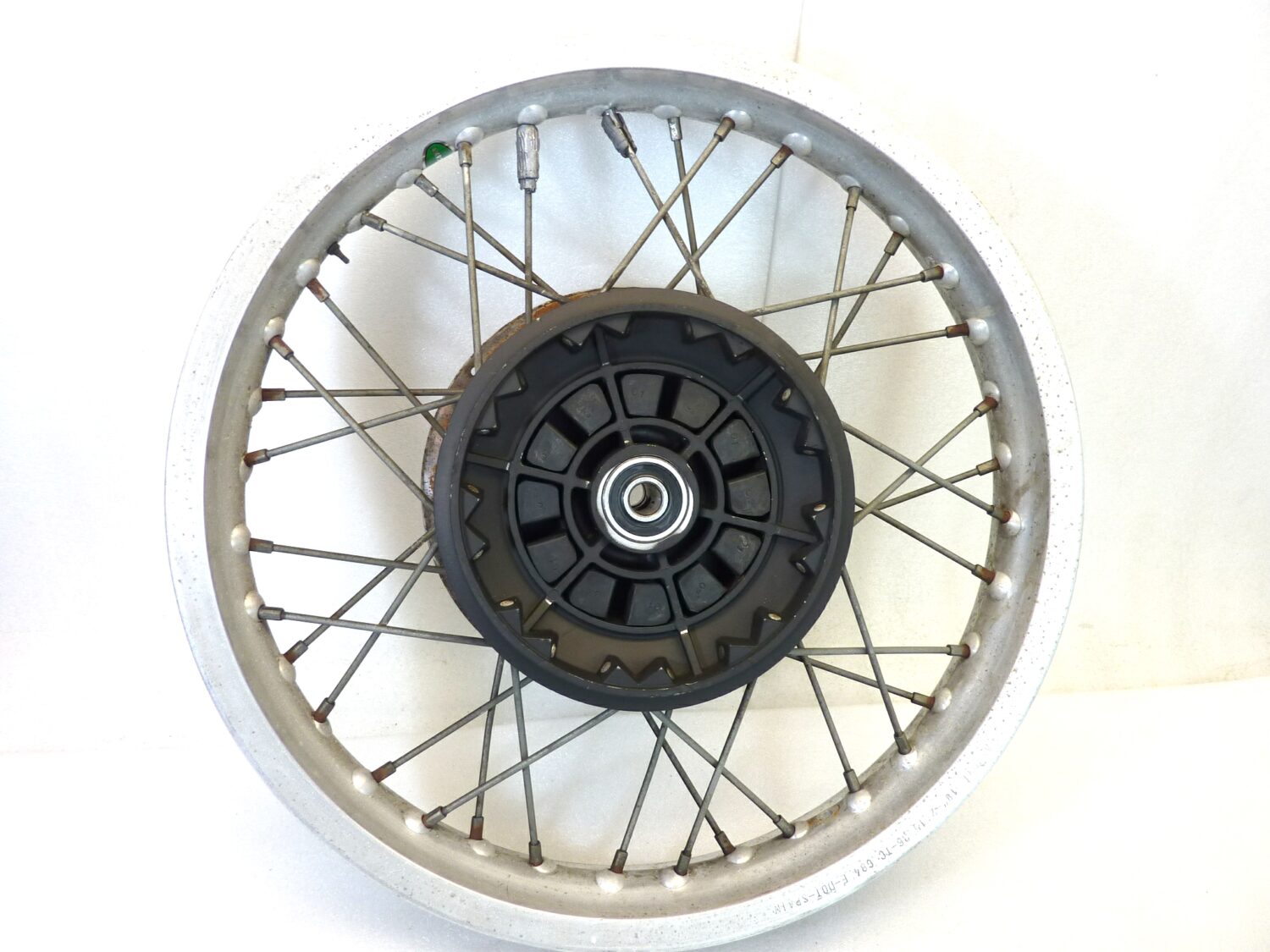 Cerchio posteriore Guzzi TT V35 V65 350 650 TT Akront 18 x 2,15 36 fori TC 684 ruota con disco spessore 5,1 mm - immagine 7
