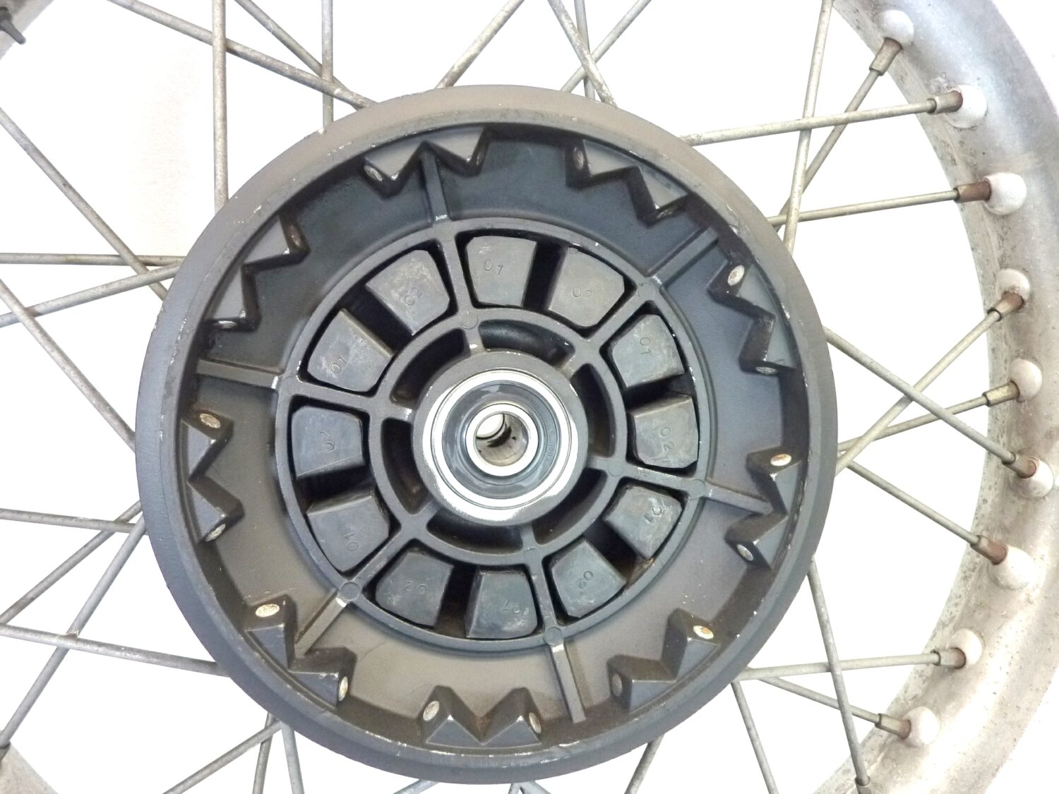 Cerchio posteriore Guzzi TT V35 V65 350 650 TT Akront 18 x 2,15 36 fori TC 684 ruota con disco spessore 5,1 mm - immagine 8