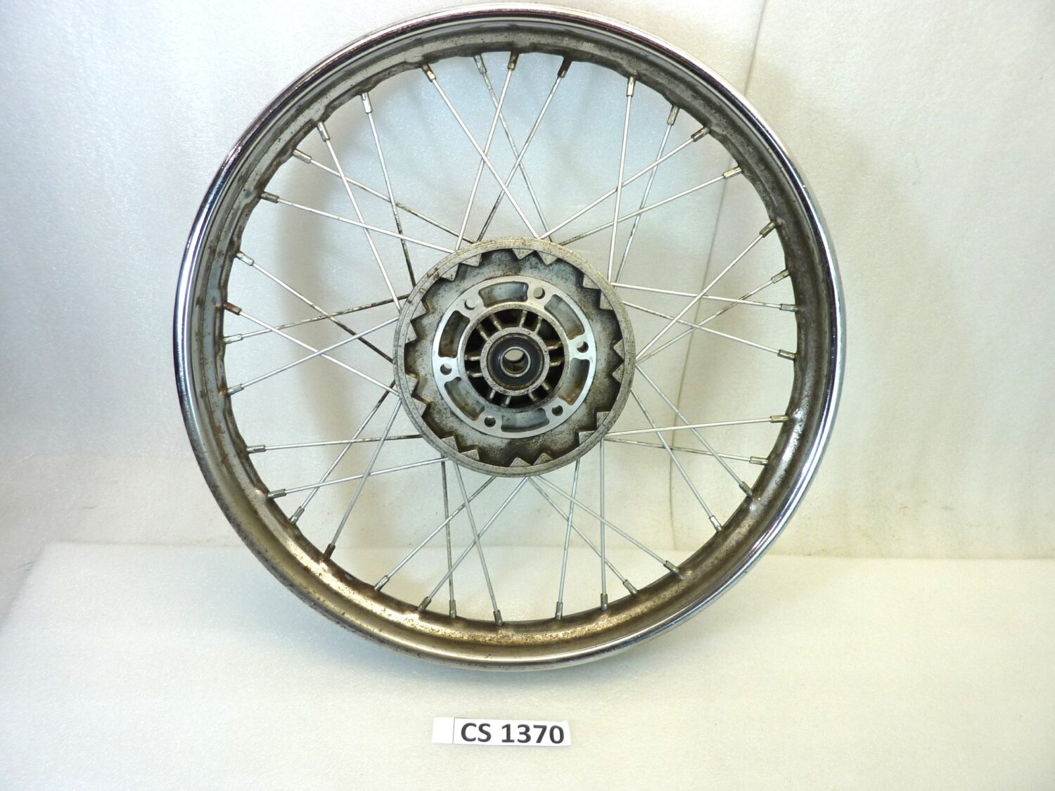 Cerchio anteriore GUZZI TS BENELLI 2C 125 250 Sanremo E WM2 1,85 x 18 cod benelli 39610301 39617800 ruota