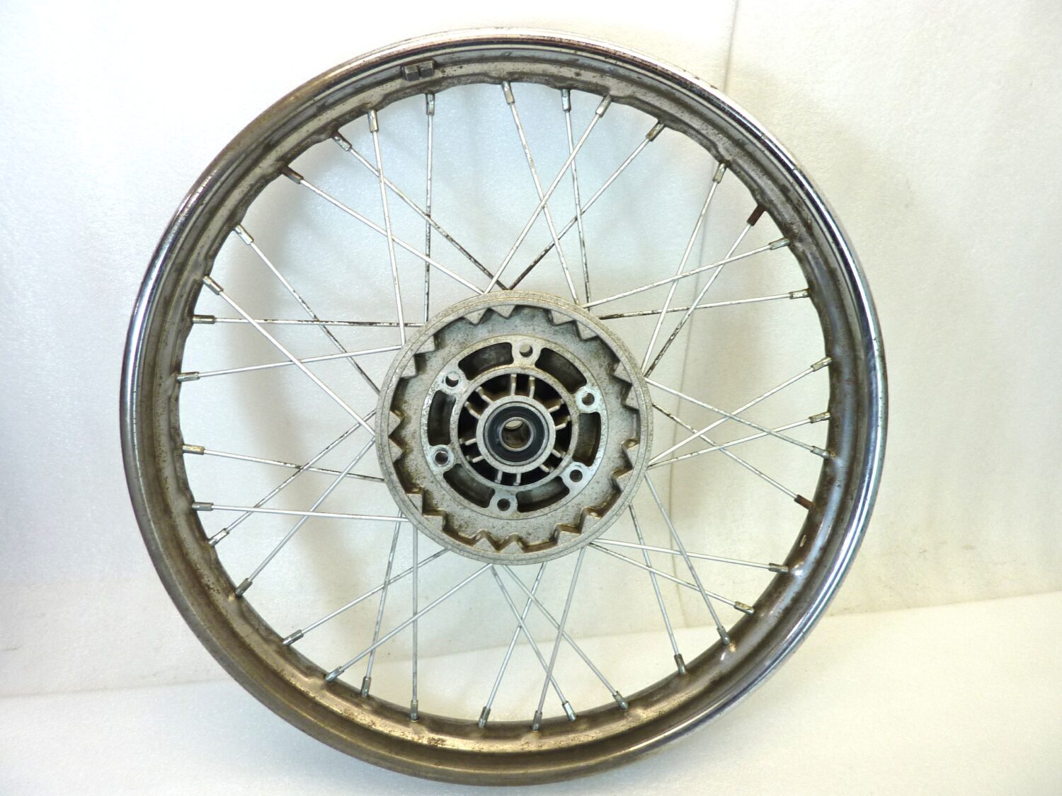 Cerchio anteriore GUZZI TS BENELLI 2C 125 250 Sanremo E WM2 1,85 x 18 cod benelli 39610301 39617800 ruota - immagine 8