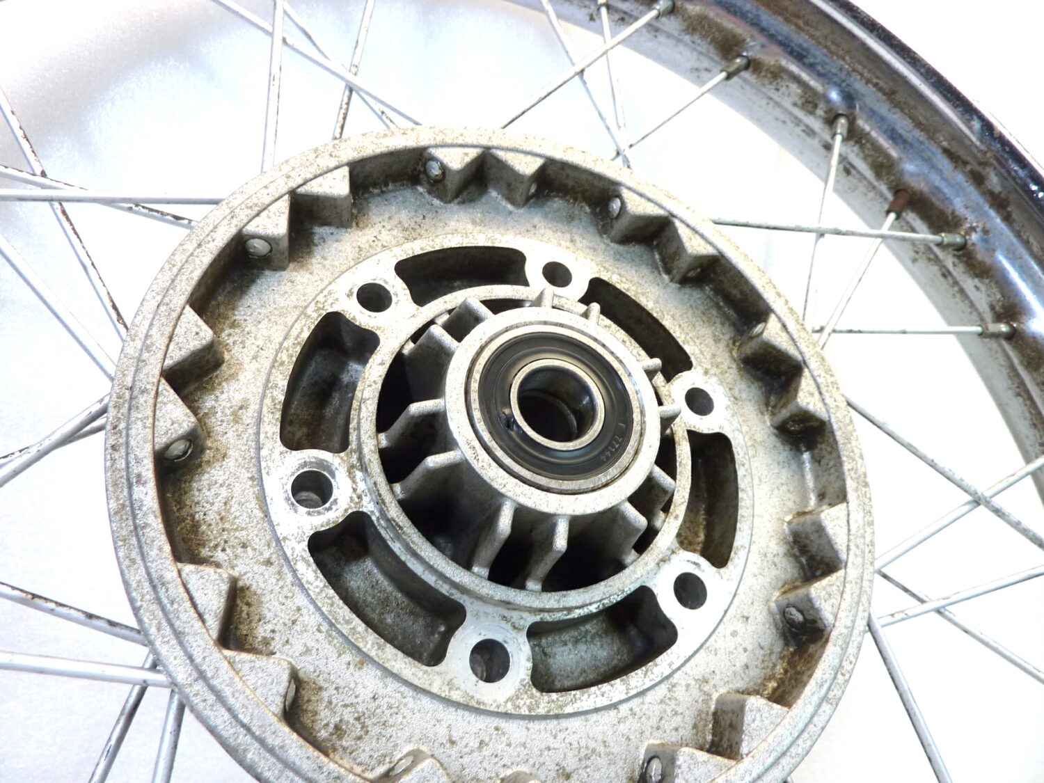 Cerchio anteriore GUZZI TS BENELLI 2C 125 250 Sanremo E WM2 1,85 x 18 cod benelli 39610301 39617800 ruota - immagine 10