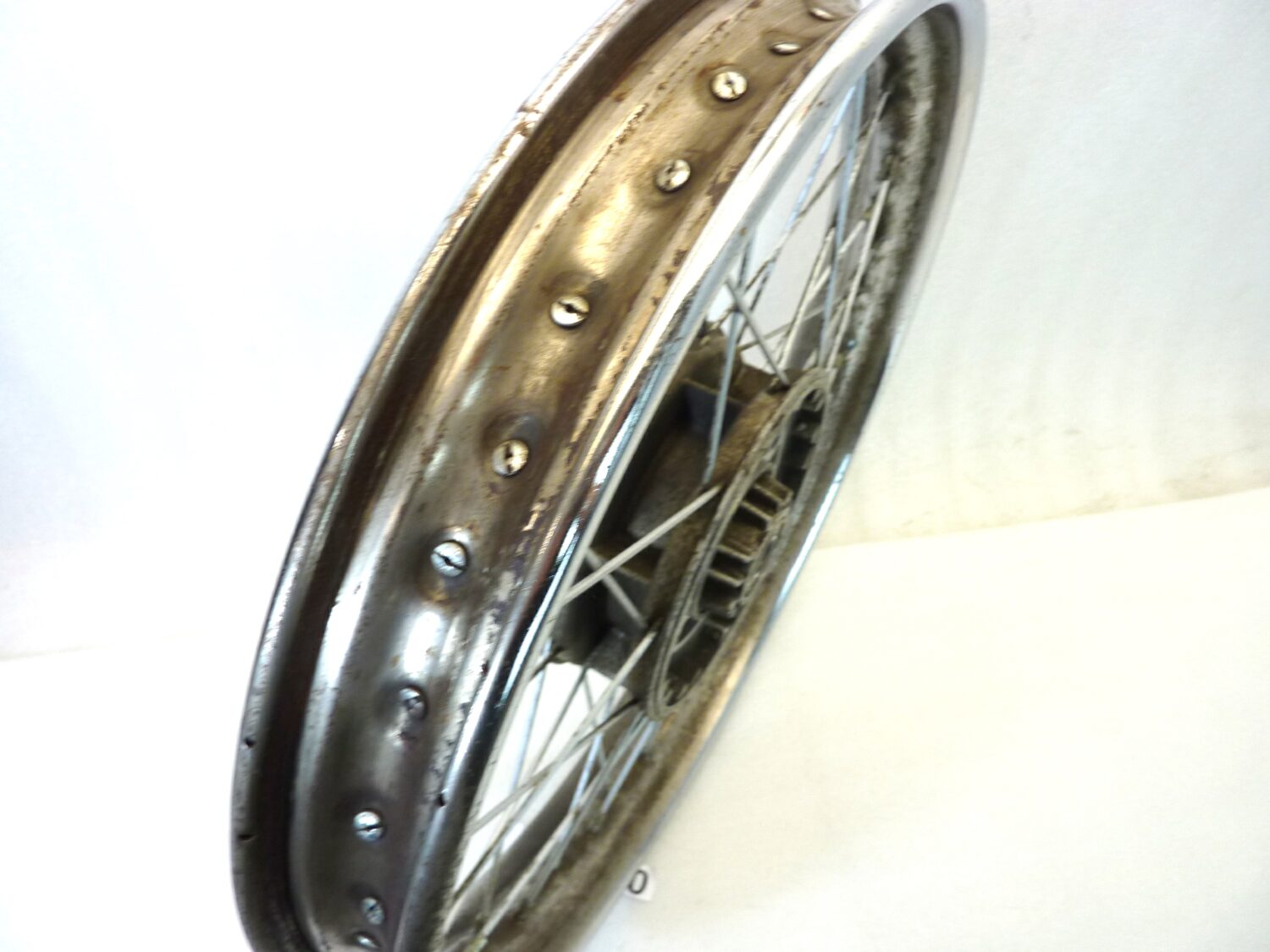 Cerchio anteriore GUZZI TS BENELLI 2C 125 250 Sanremo E WM2 1,85 x 18 cod benelli 39610301 39617800 ruota - immagine 13